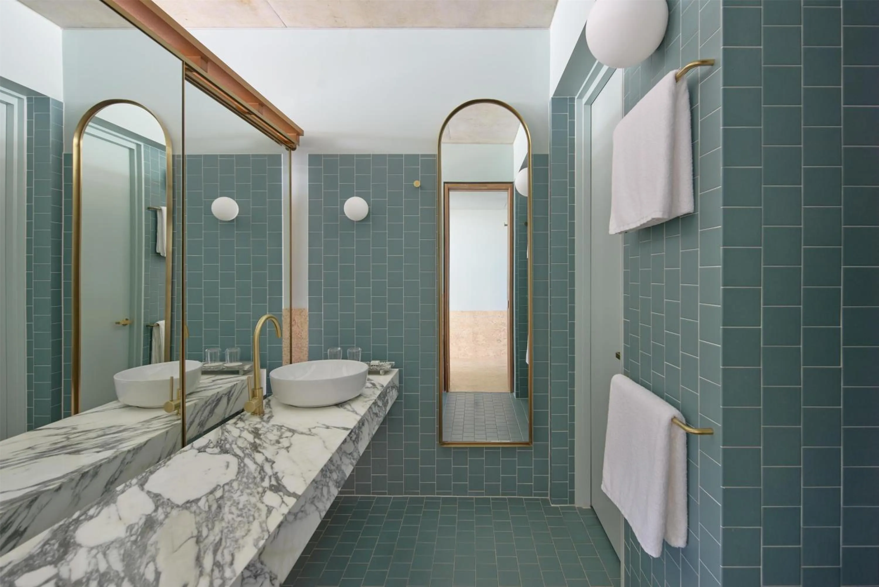 Bedroom, Bed in The Calile Hotel