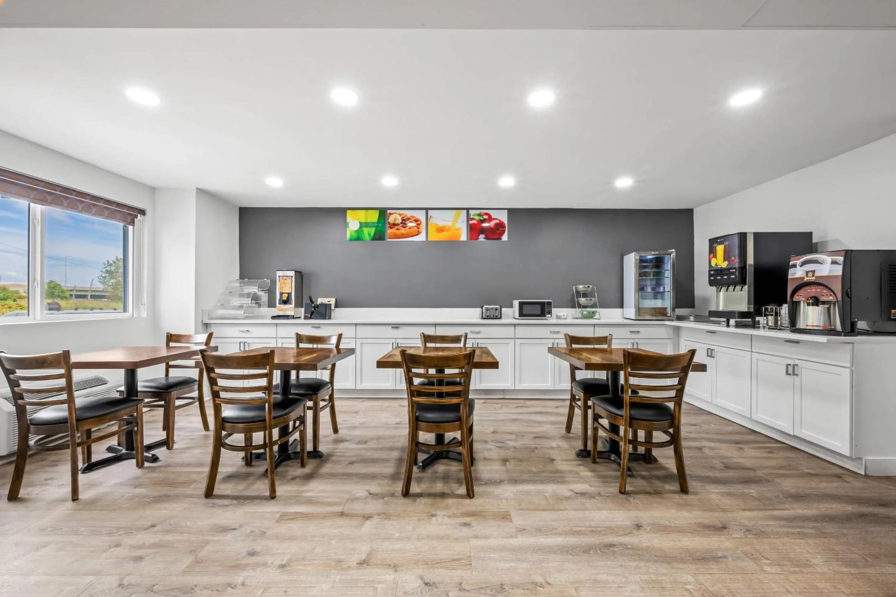 Breakfast in Quality Inn