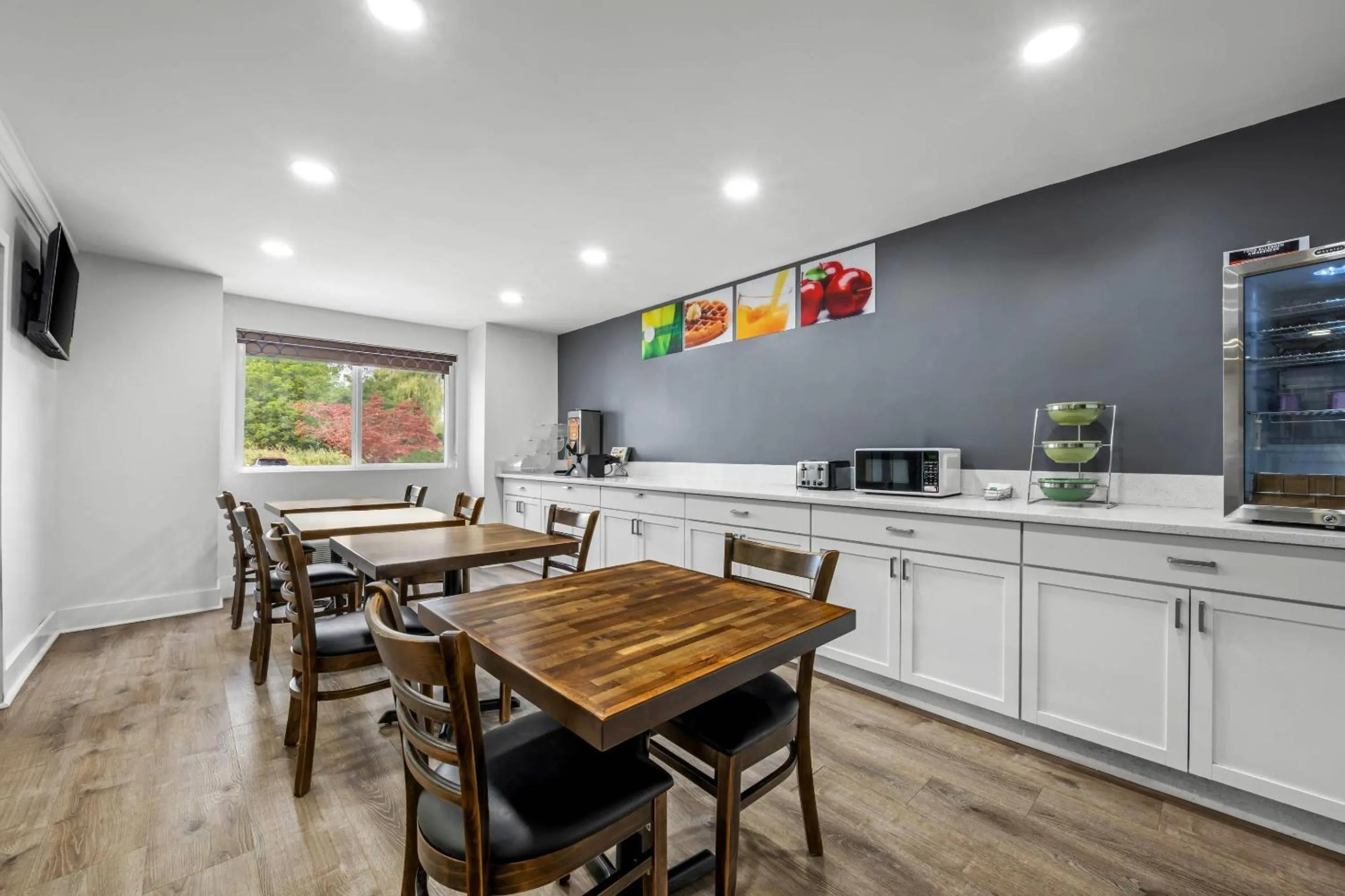 Breakfast in Quality Inn