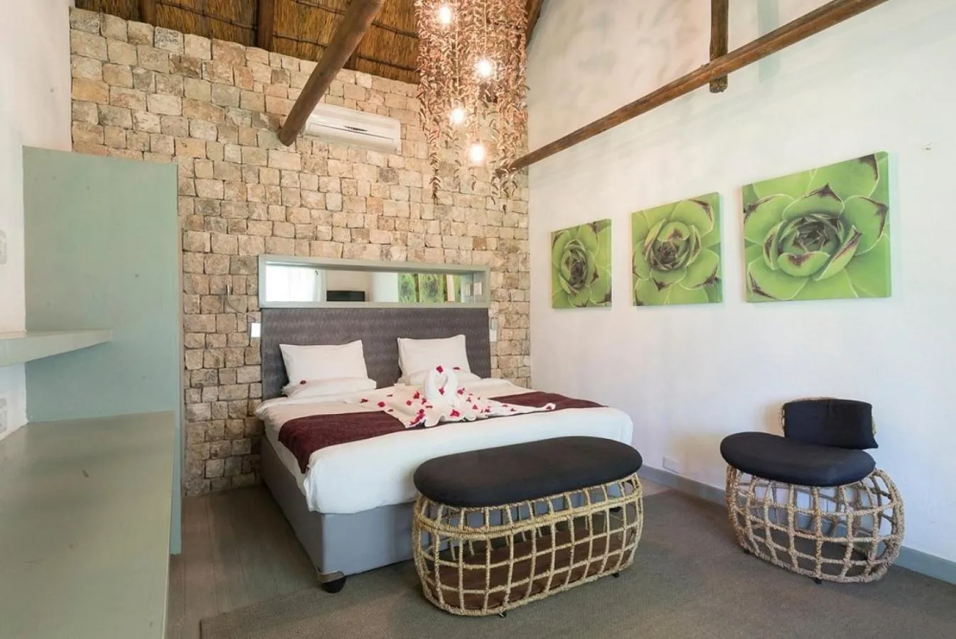 Bedroom, Bed in Mokuti Etosha