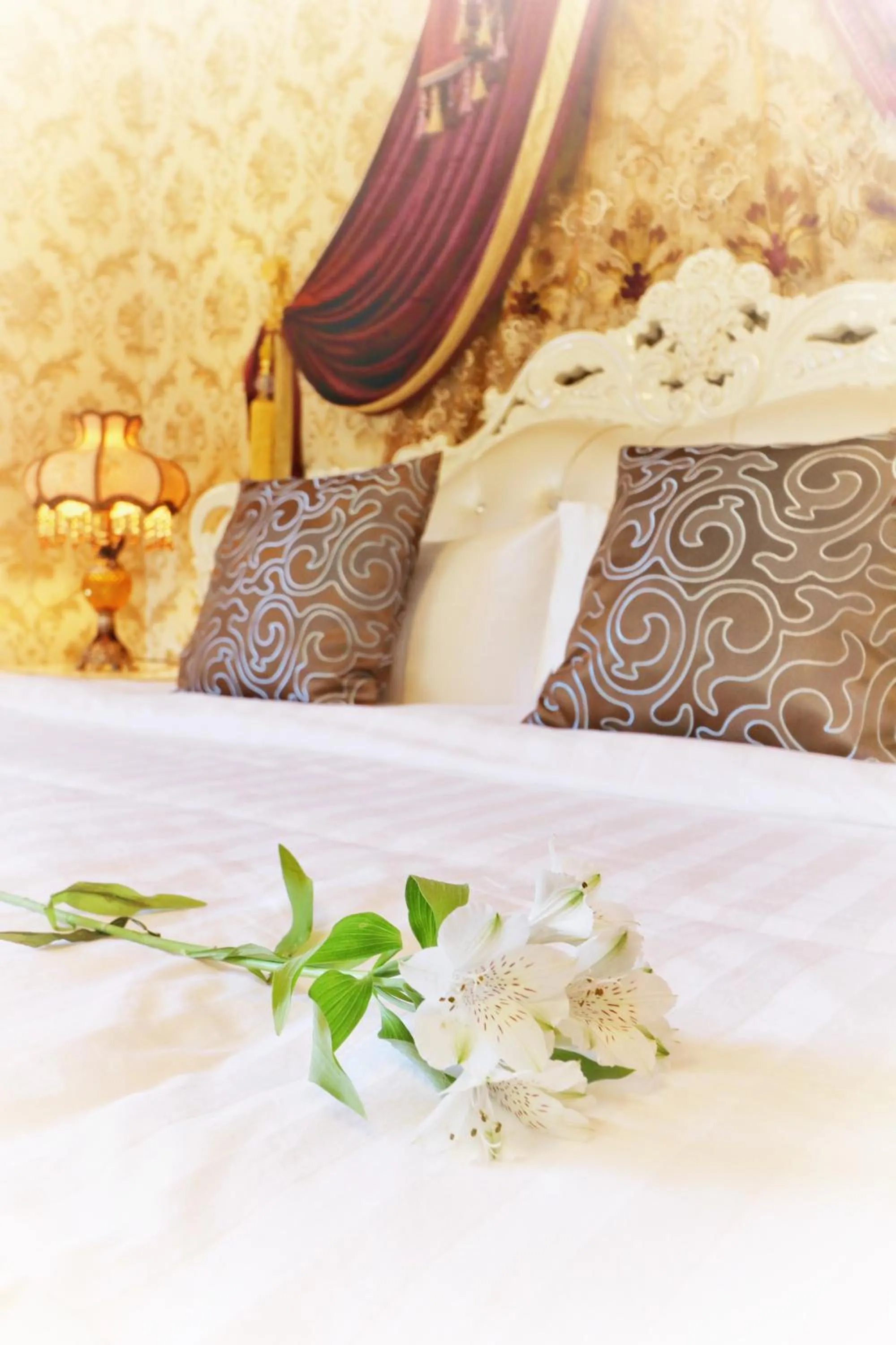 Decorative detail, Bed in Prince inn