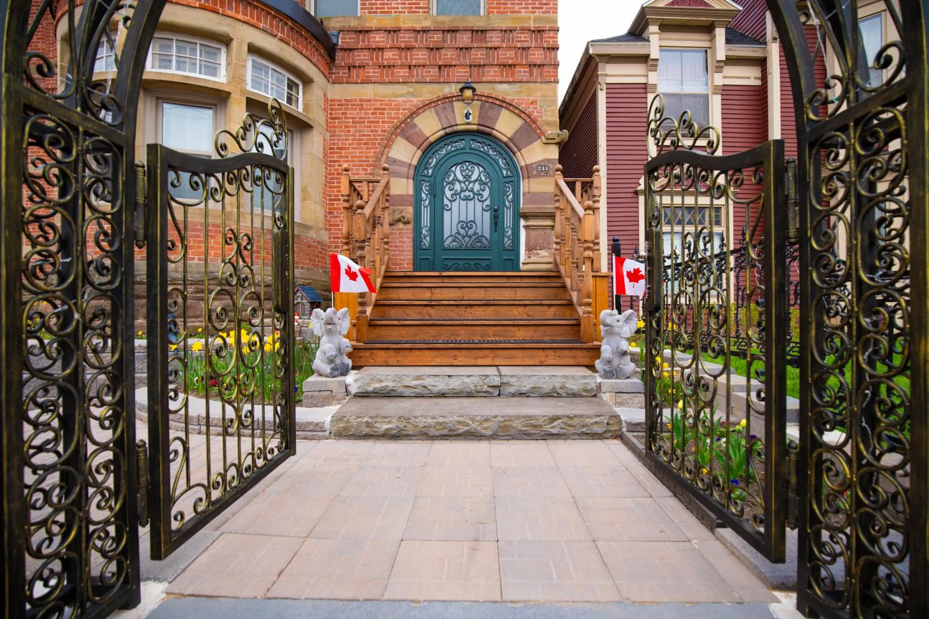 Property building in Prince inn