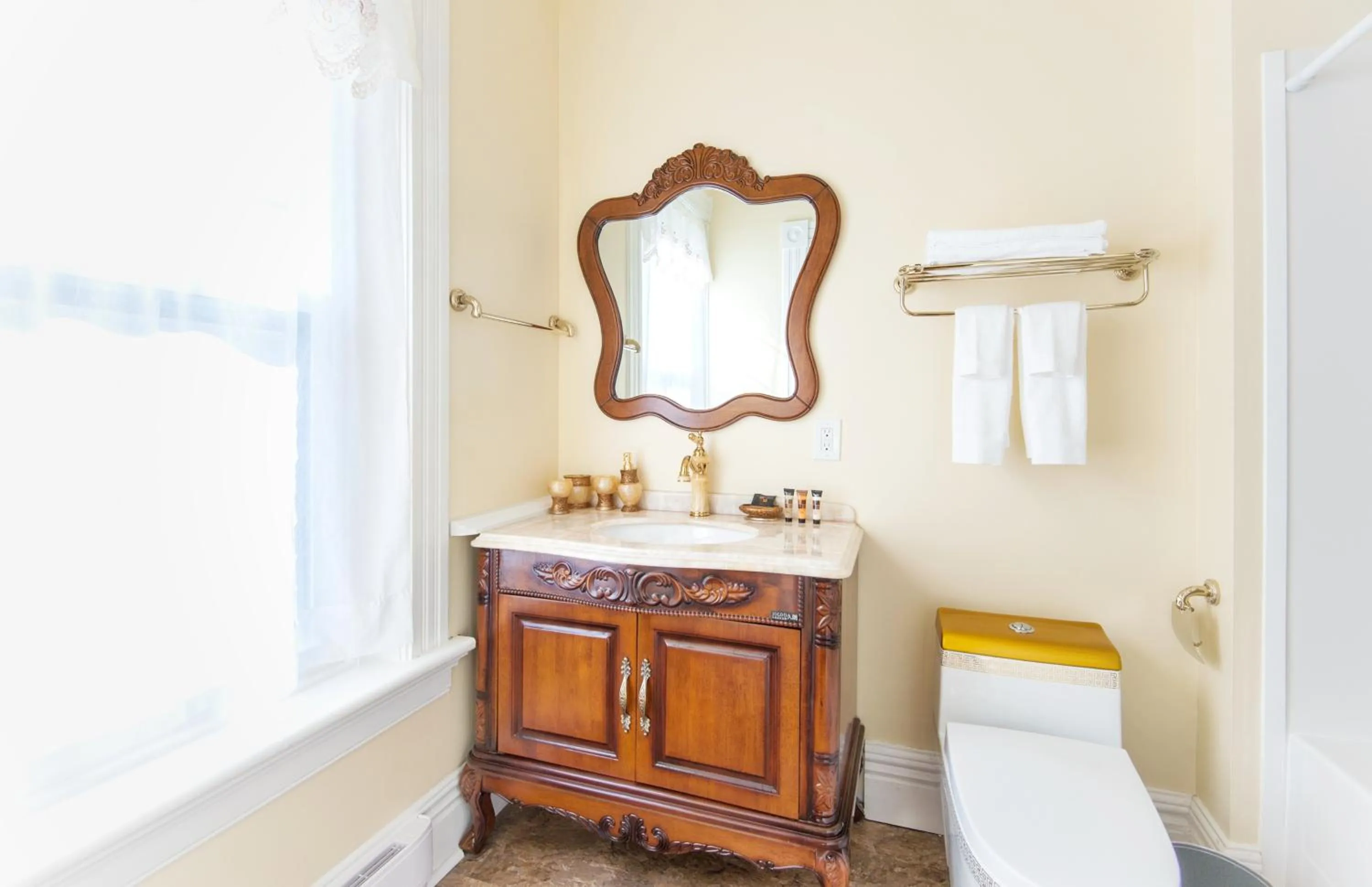 Bathroom in Prince inn