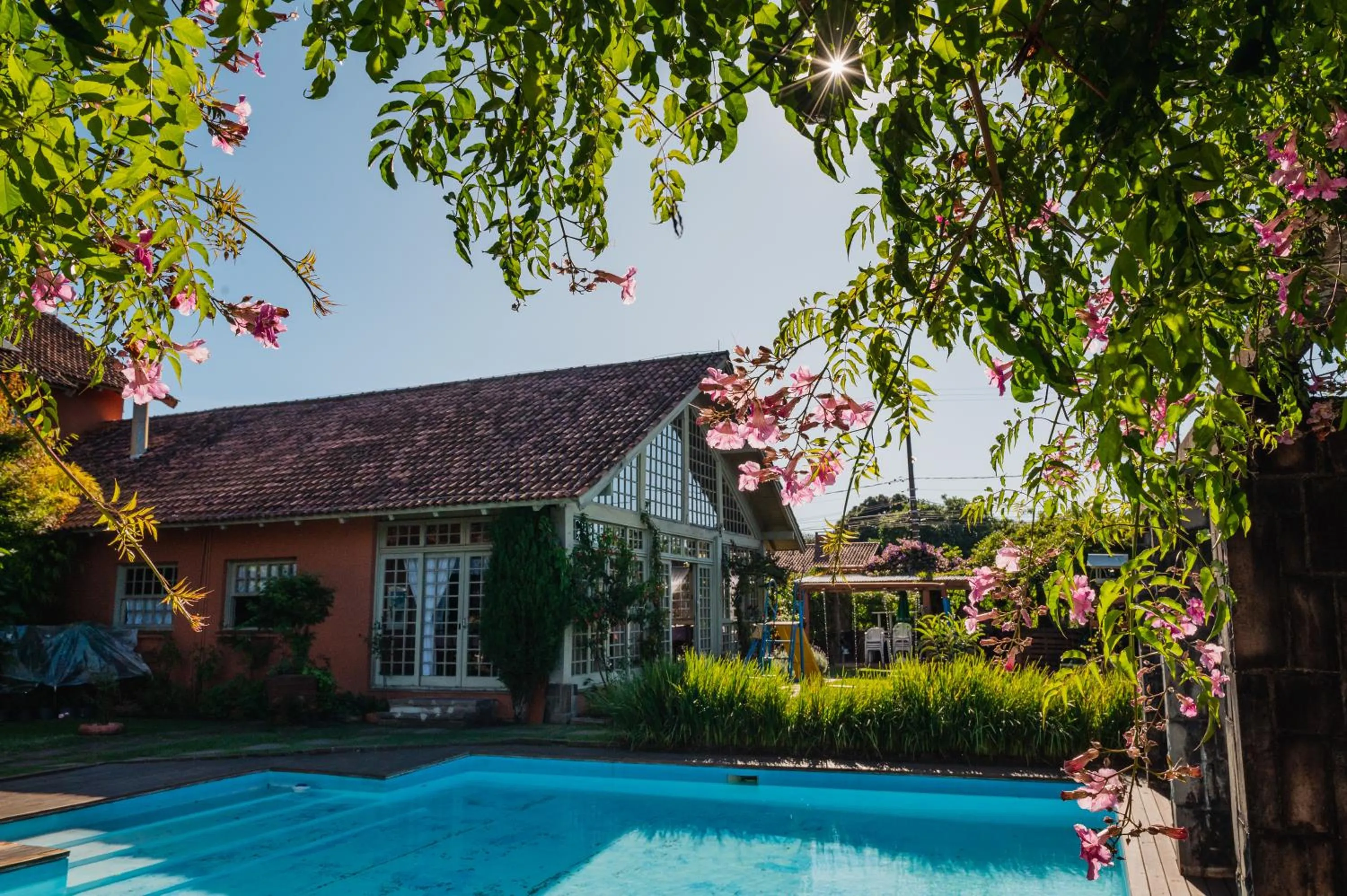 Property building in Pousada Casa Rosa