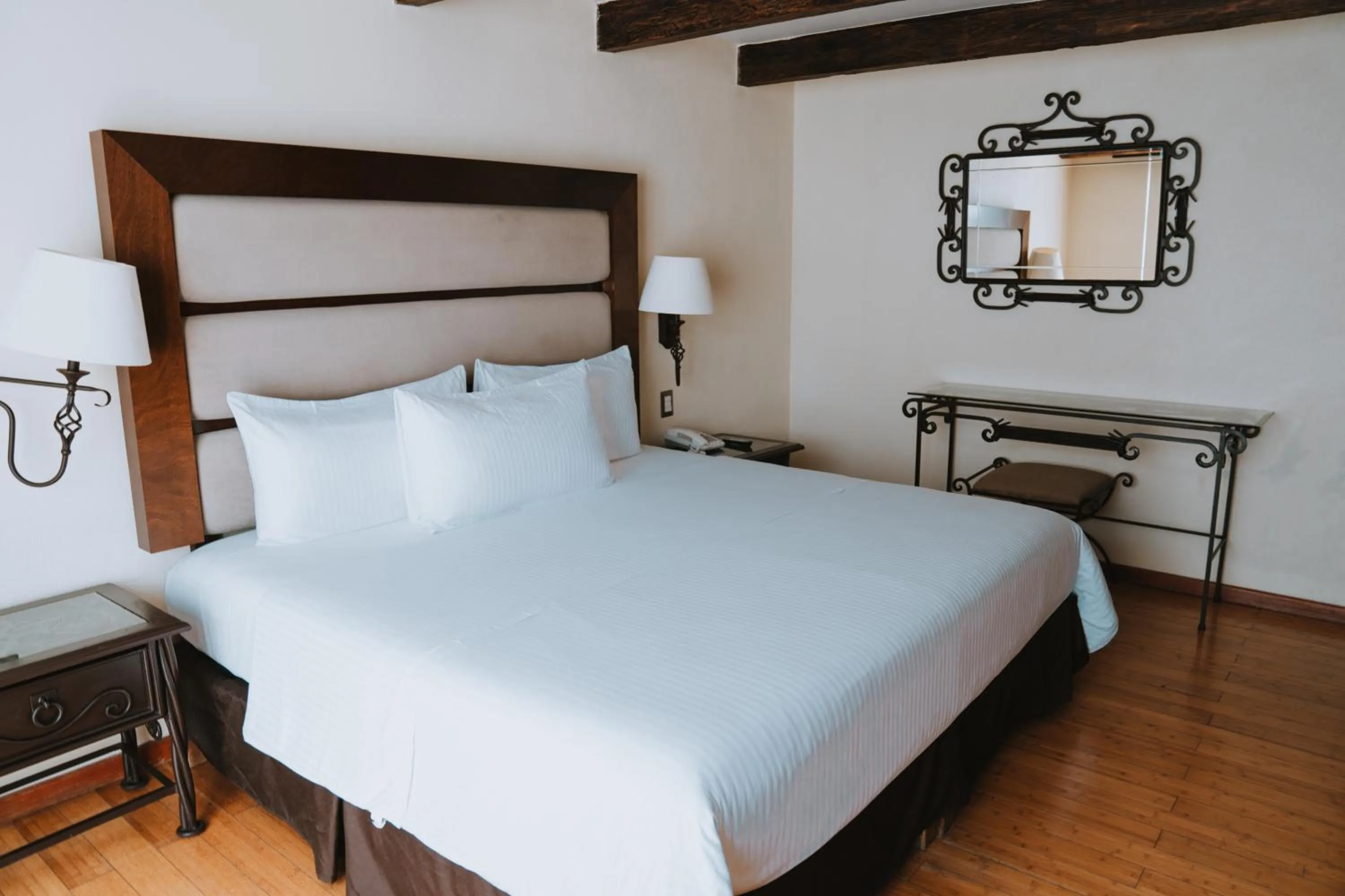 Bedroom, Bed in Hotel Villa Mercedes San Cristobal