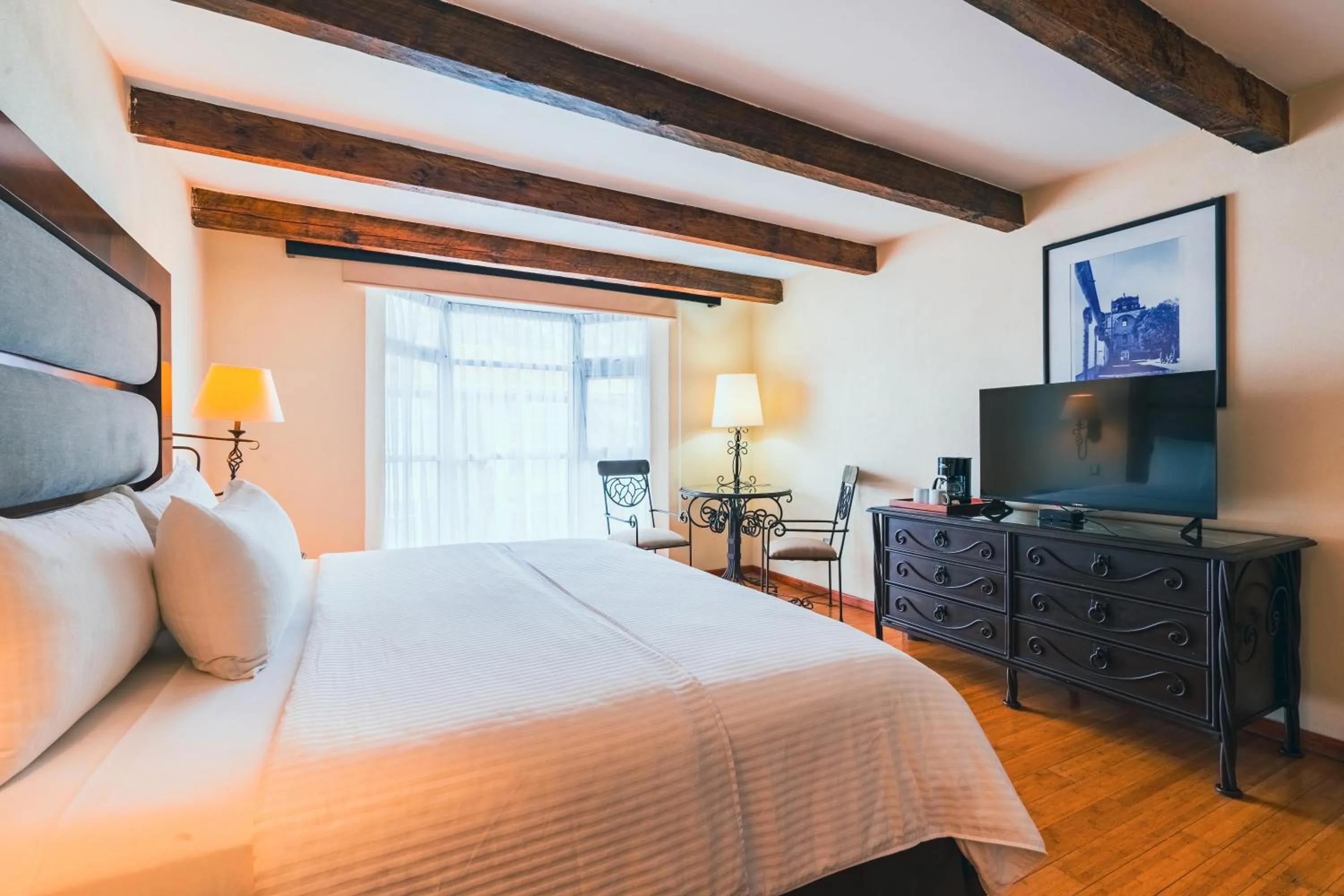 TV and multimedia, Bed in Hotel Villa Mercedes San Cristobal