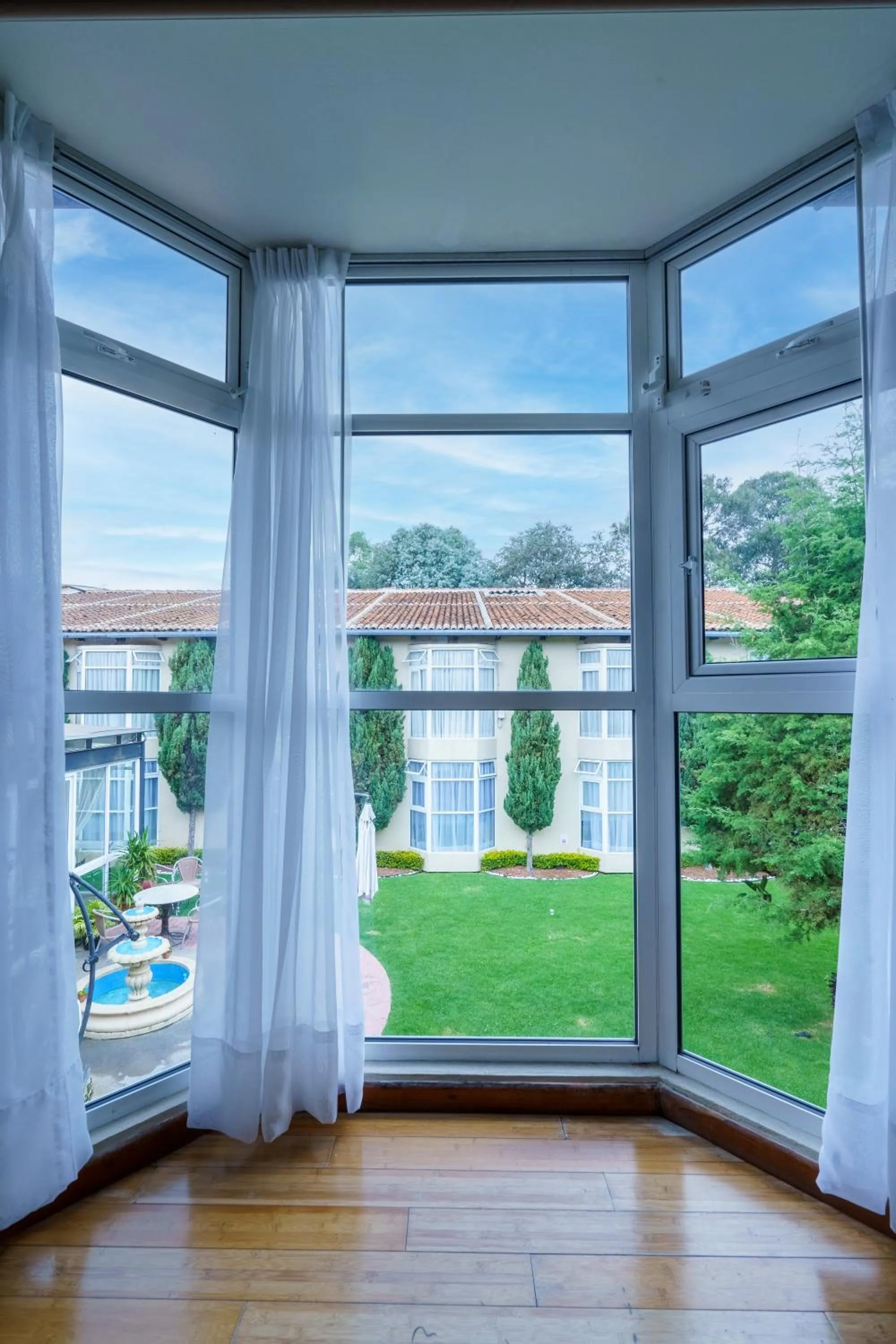 Garden view in Hotel Villa Mercedes San Cristobal