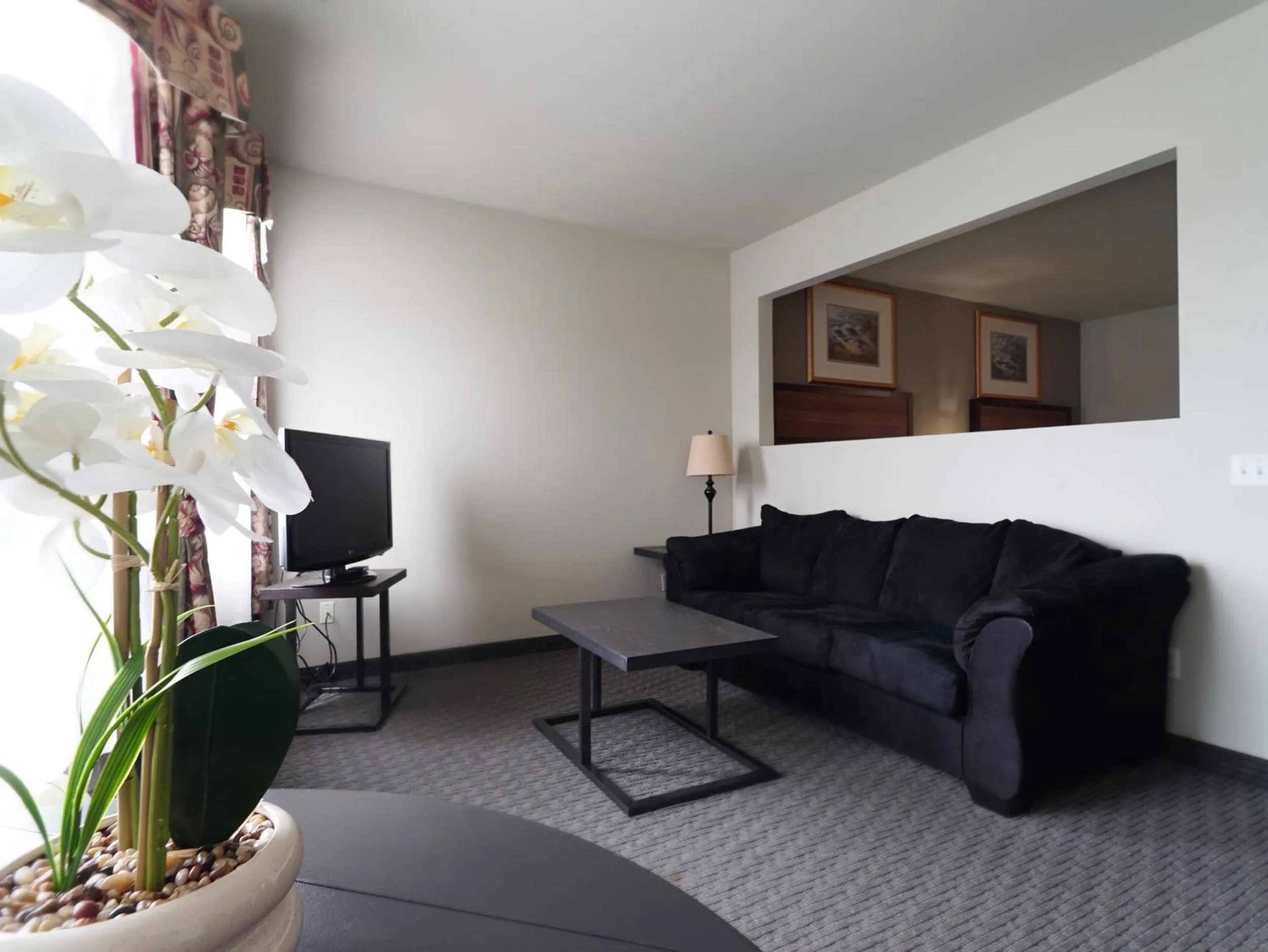 BayVue Hotel, Resort & Suites