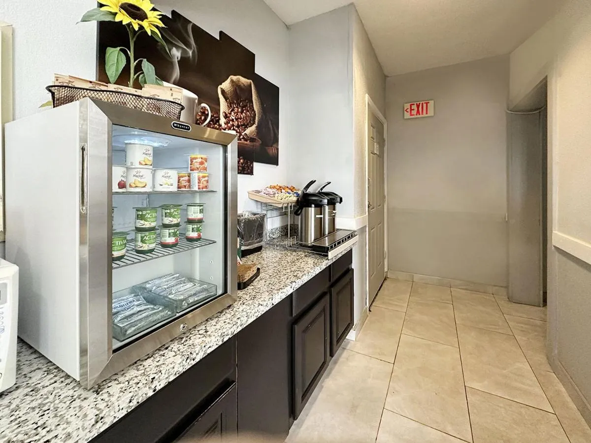 BayVue Hotel, Resort & Suites