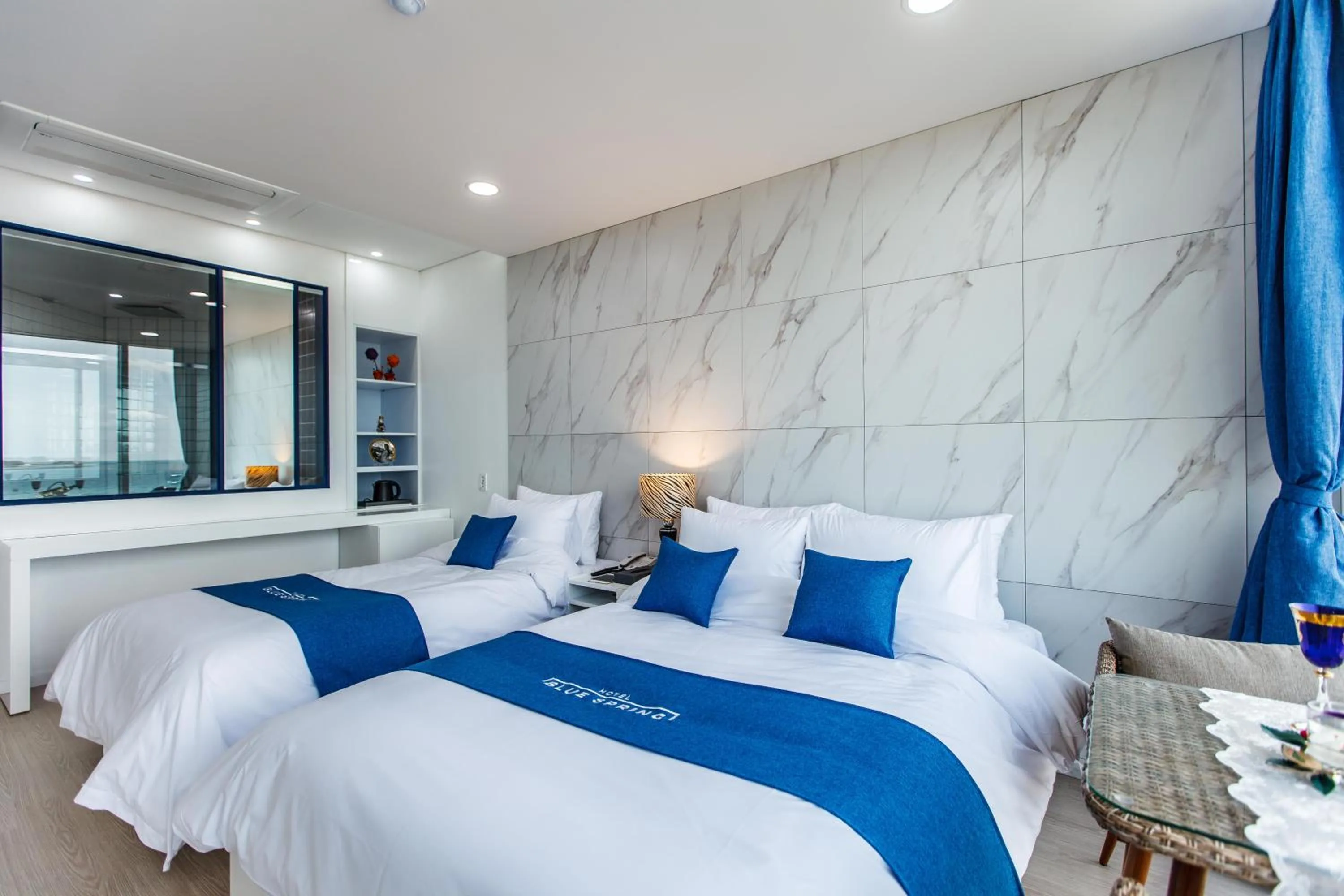 Bed in Blue Spring Hotel