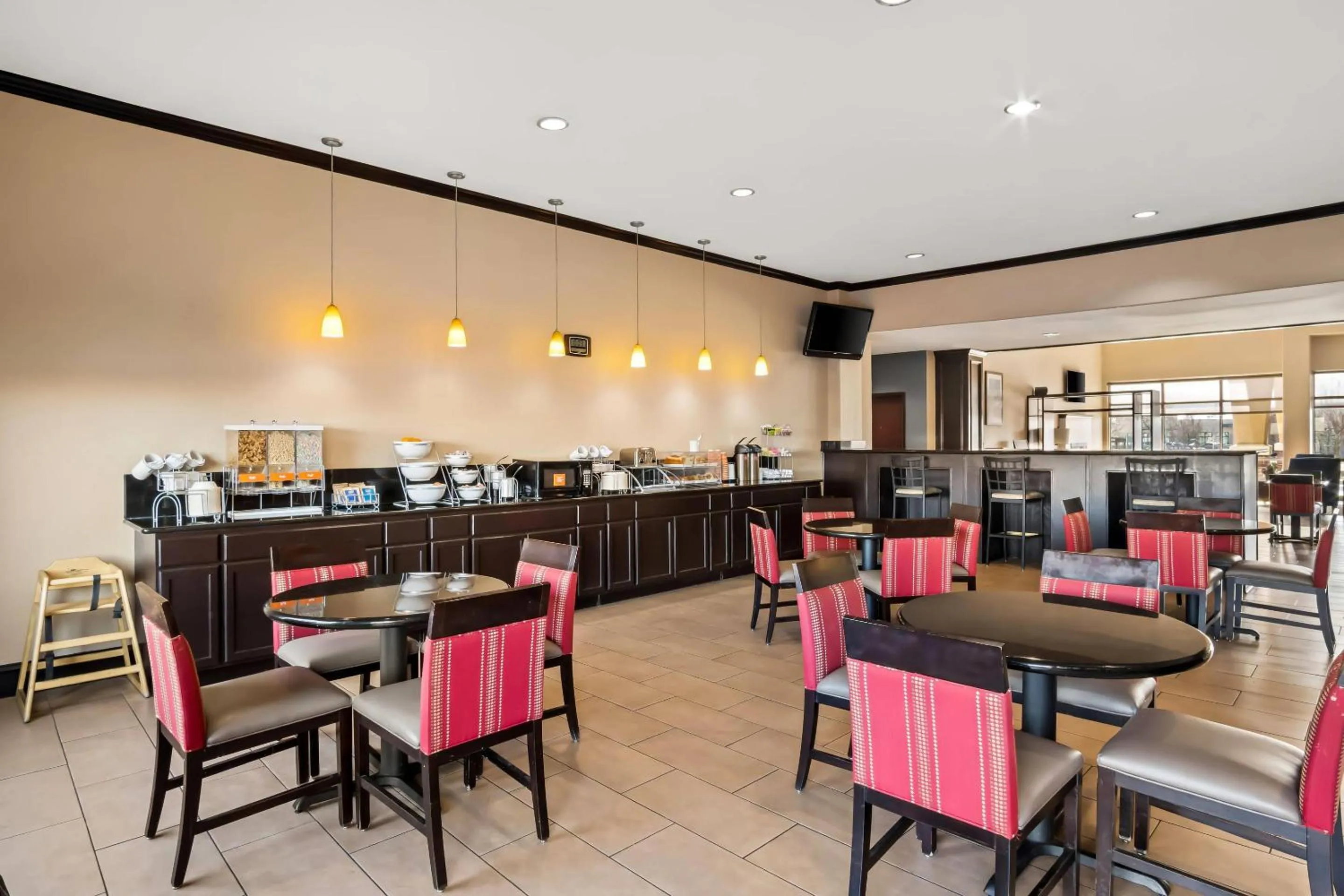 Breakfast in Comfort Suites Waxahachie - Dallas