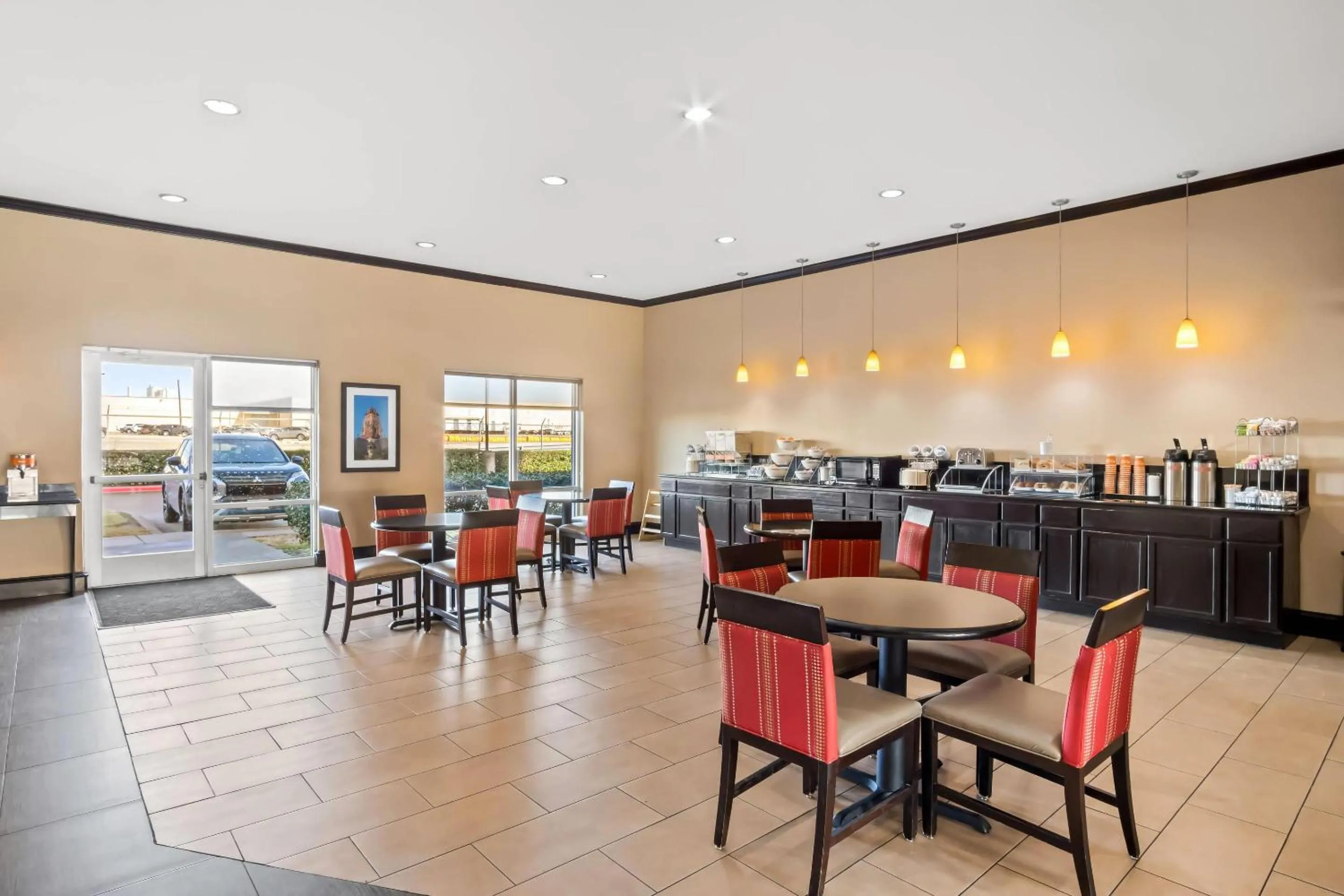 Breakfast in Comfort Suites Waxahachie - Dallas