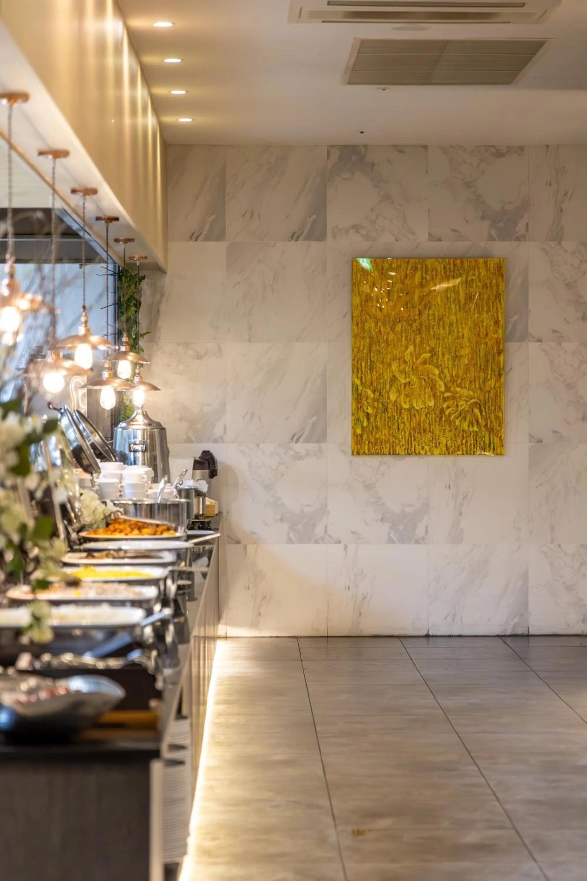 Restaurant/places to eat in JK Blossom Hotel