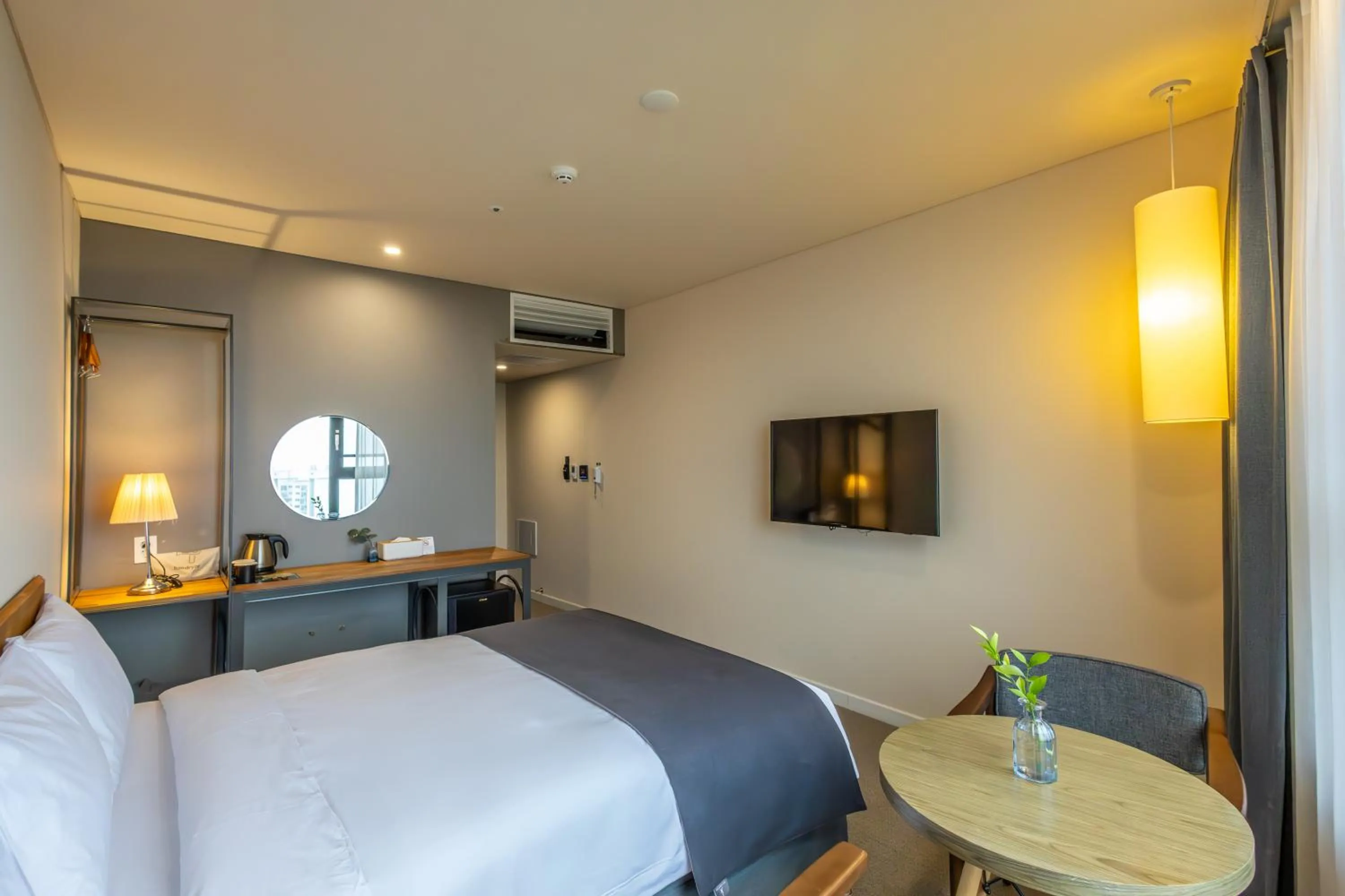 Bedroom, Bed in JK Blossom Hotel