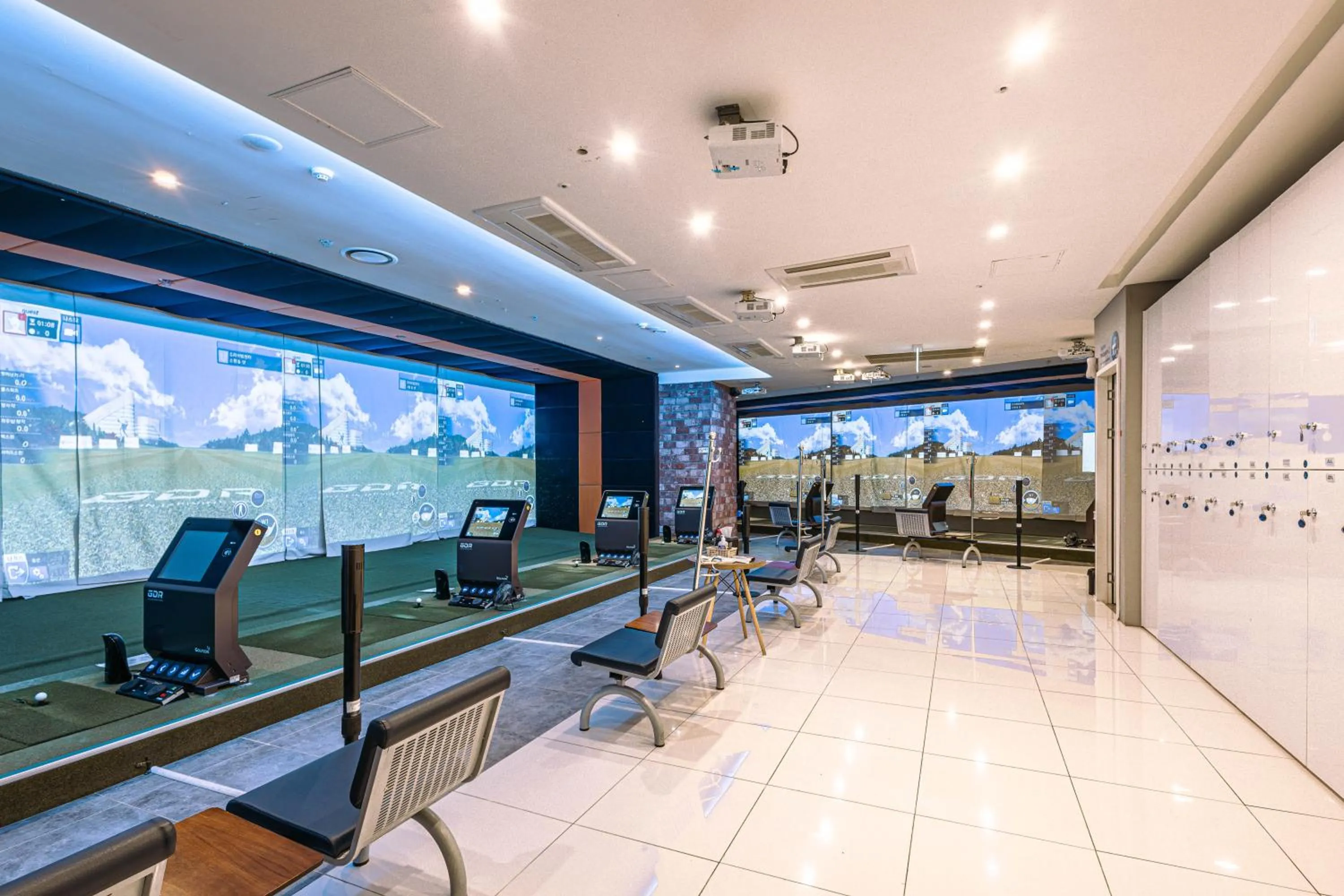 Golfcourse in JK Blossom Hotel