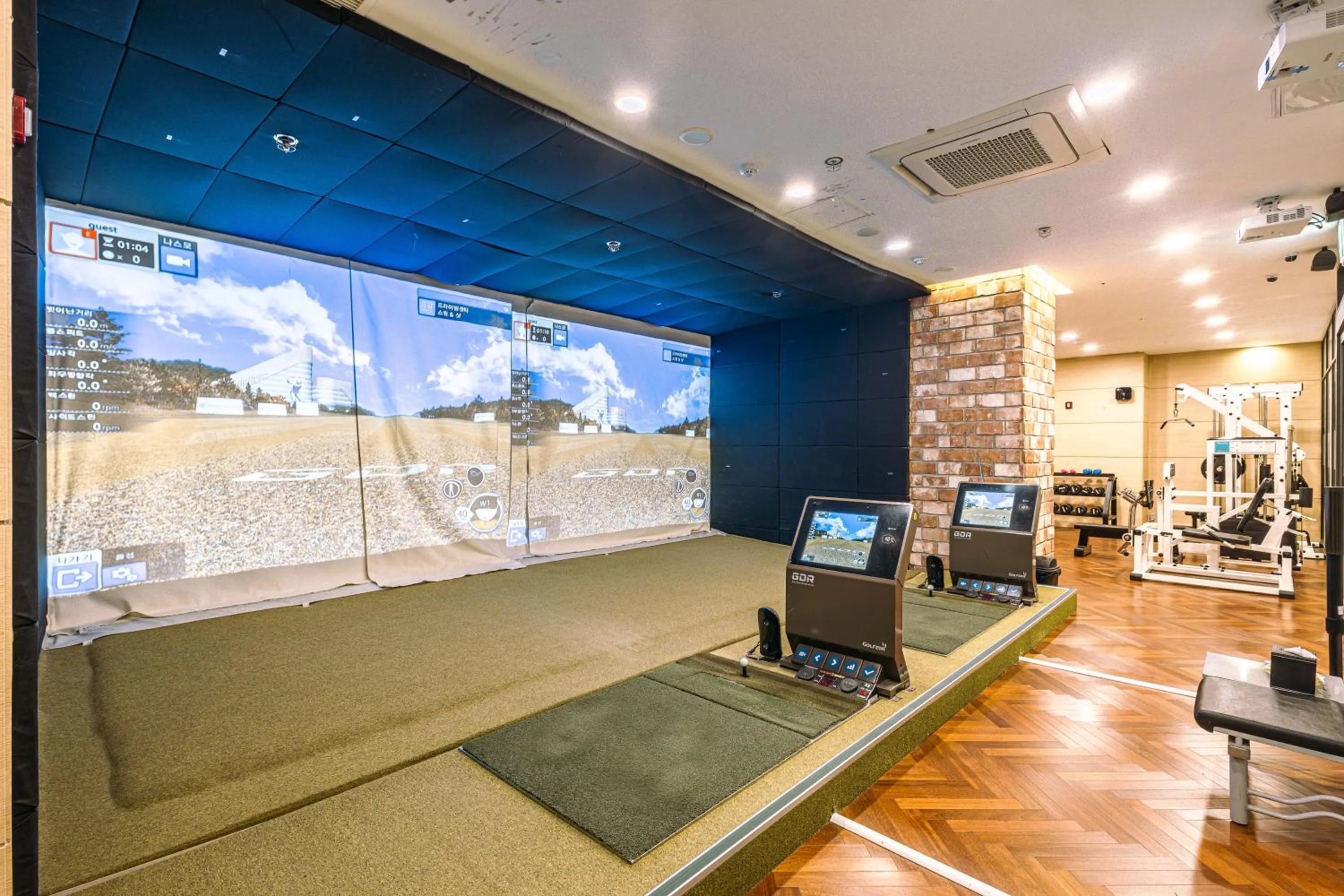 Golfcourse in JK Blossom Hotel