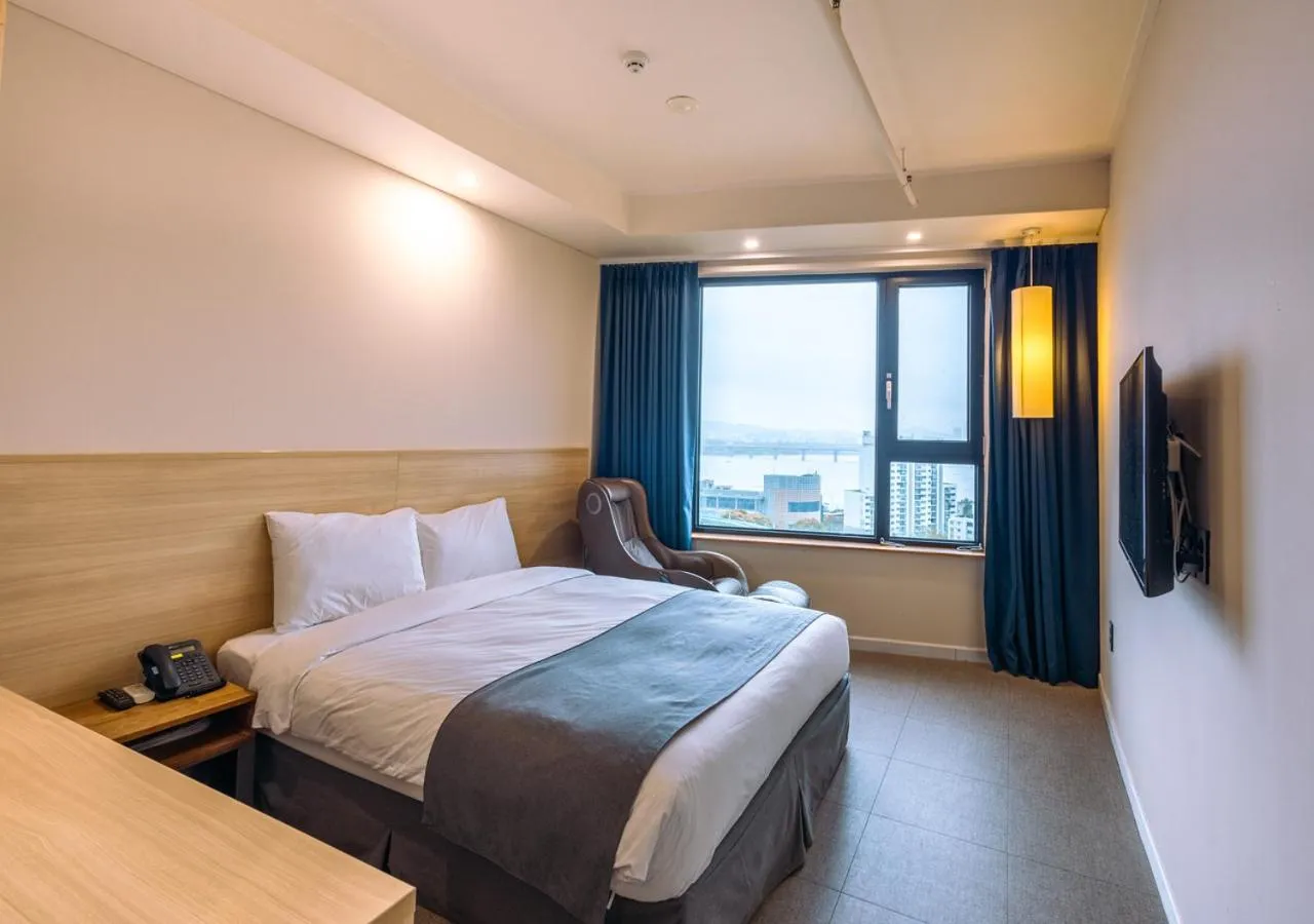 Bedroom, Bed in JK Blossom Hotel