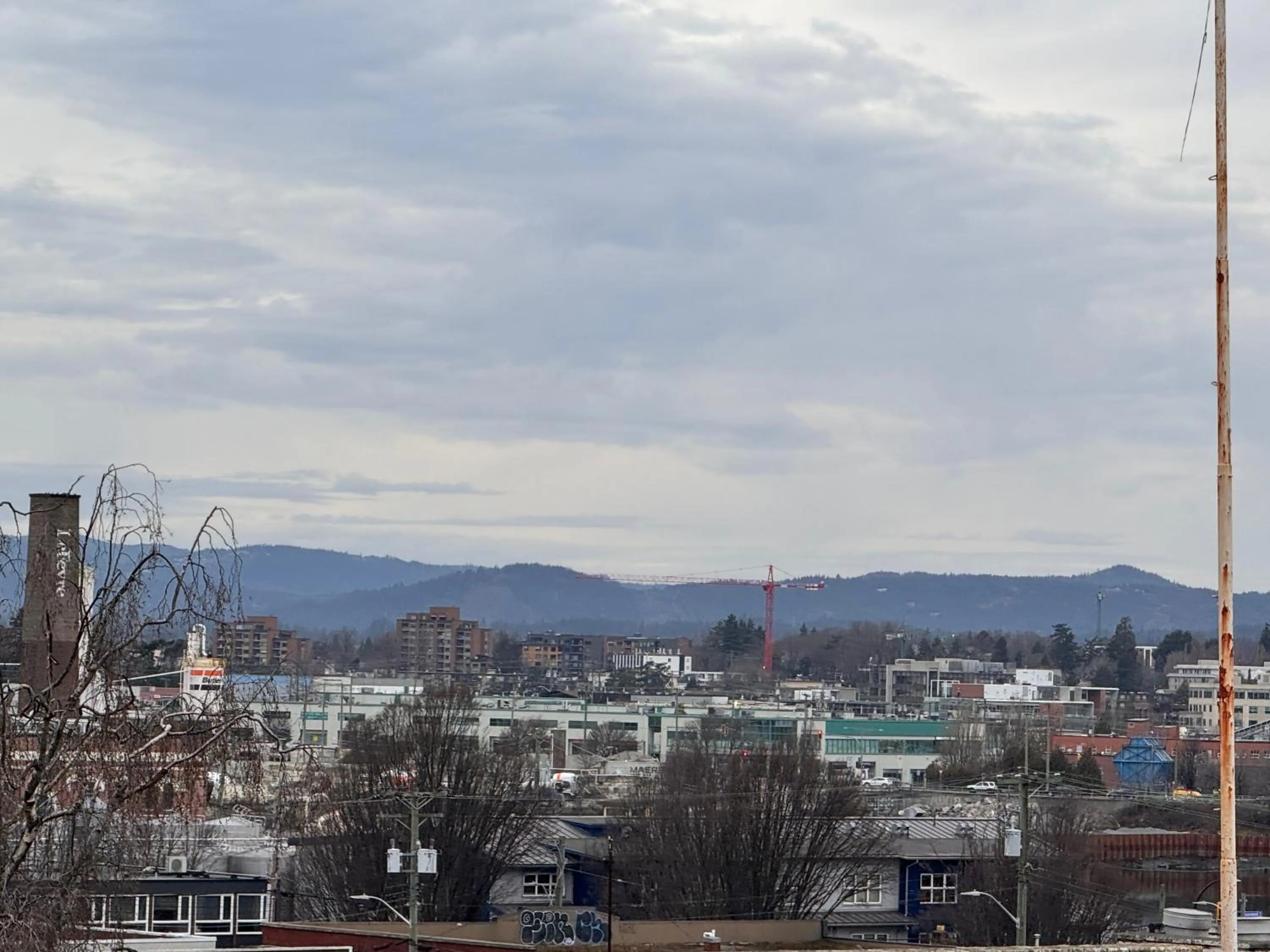 Mountain view in Island Travel Inn
