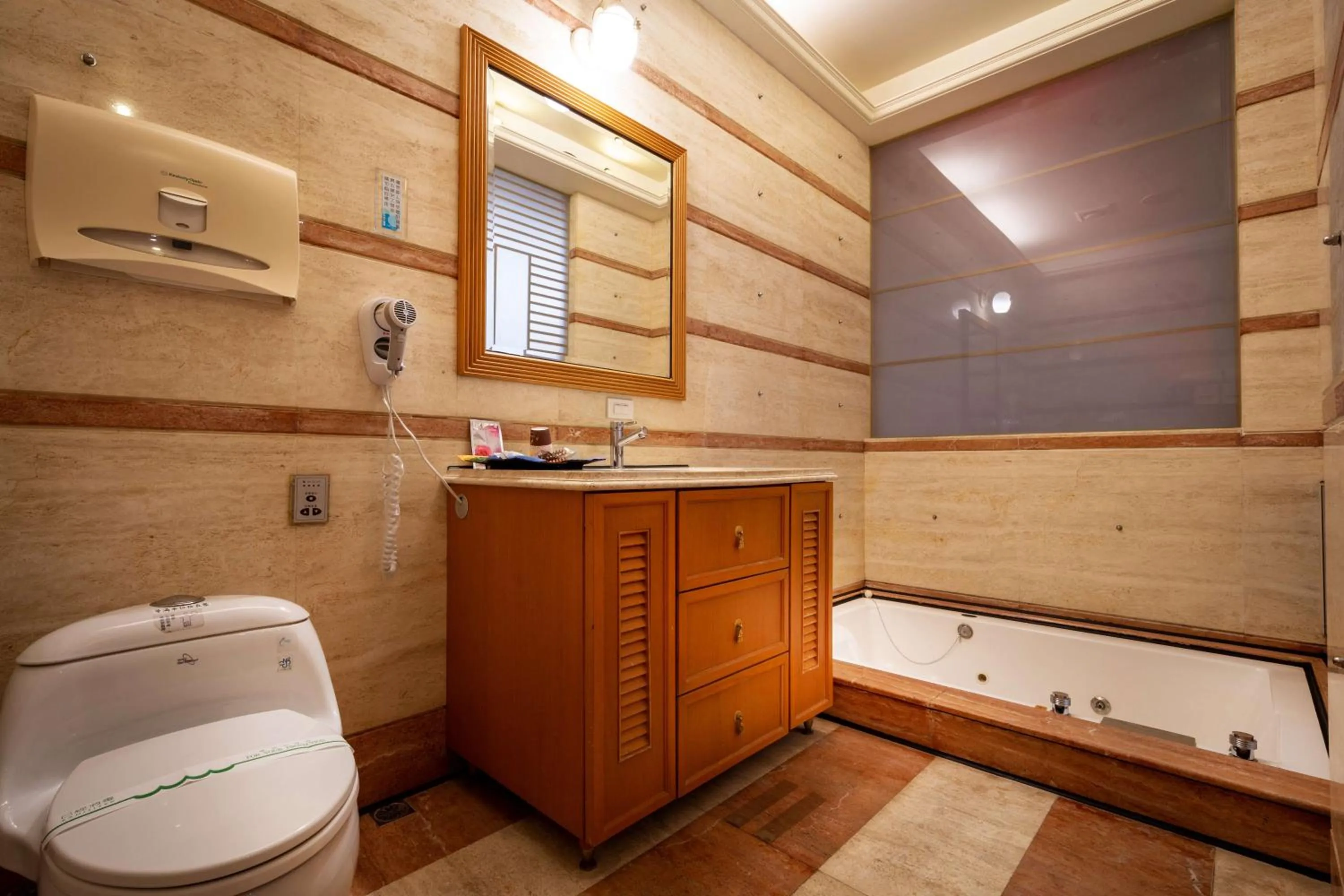 Bathroom in 國妃鷹堡時尚健康館King & Princess Motel