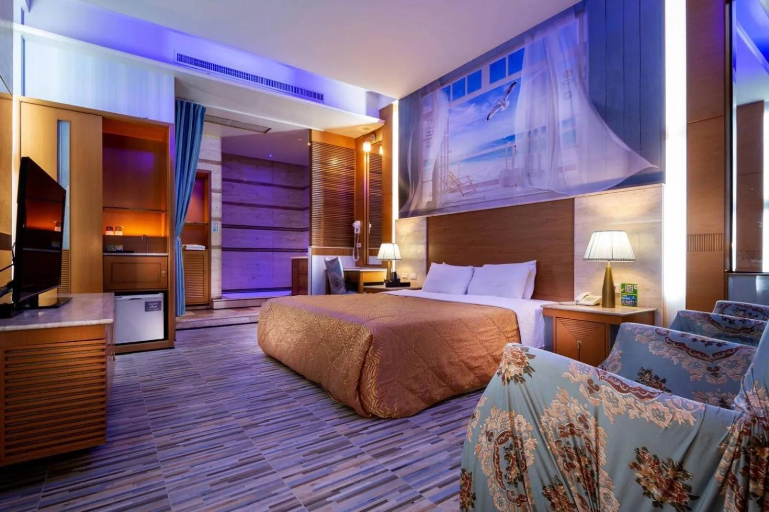 Photo of the whole room, Bed in 國妃鷹堡時尚健康館King & Princess Motel