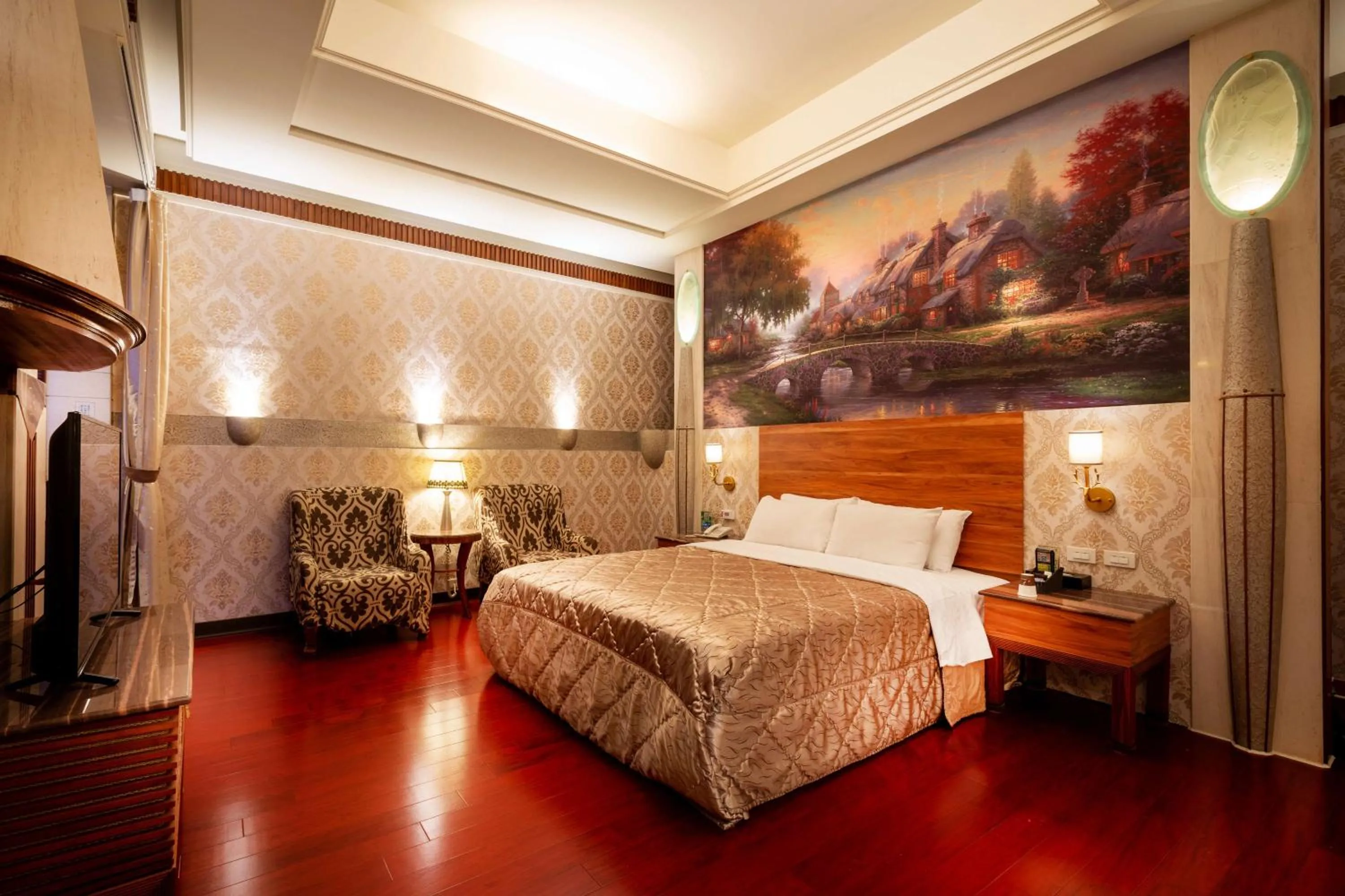 Photo of the whole room, Bed in 國妃鷹堡時尚健康館King & Princess Motel