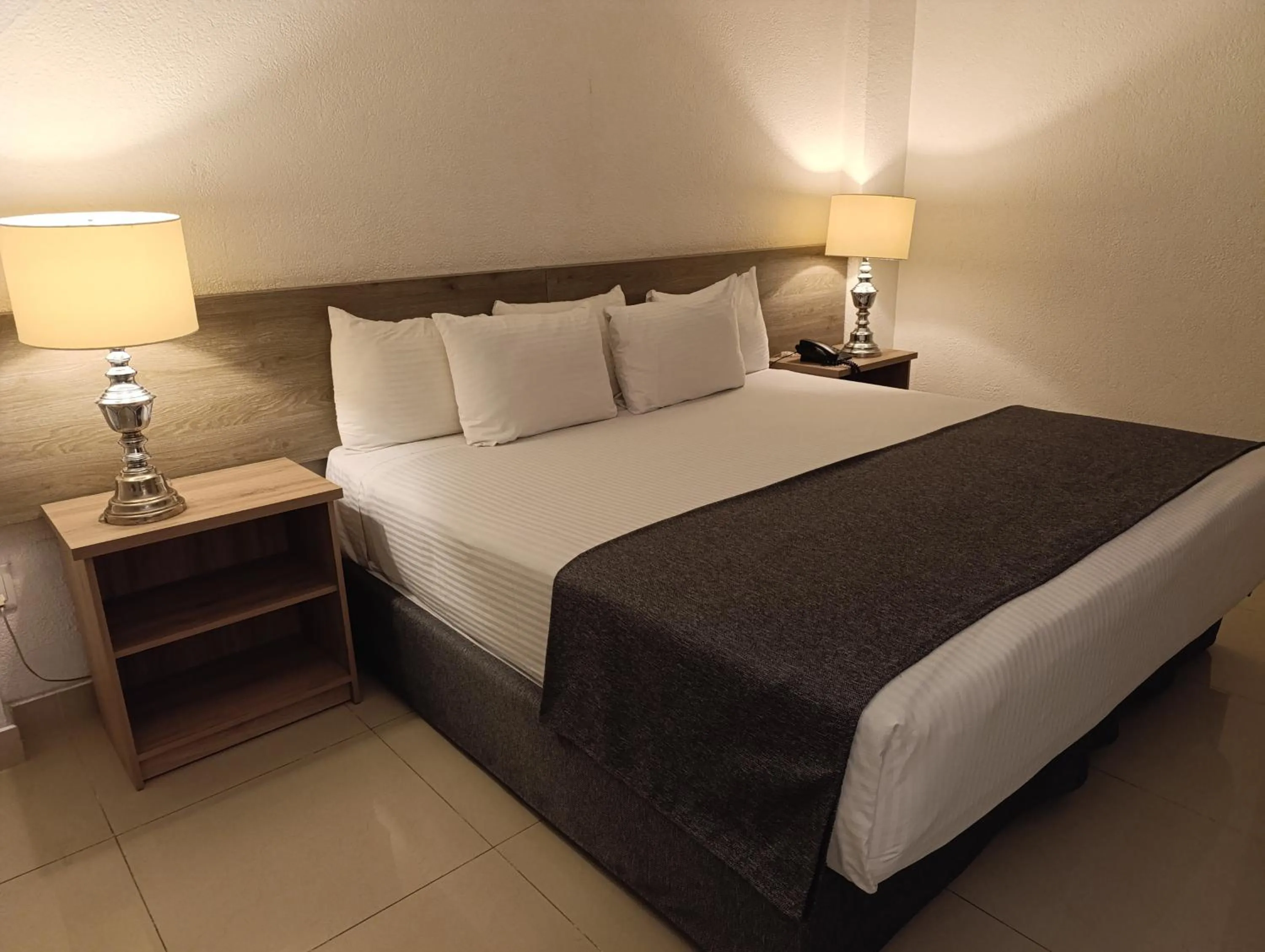 Photo of the whole room, Bed in Hotel Laffayette Ejecutivo