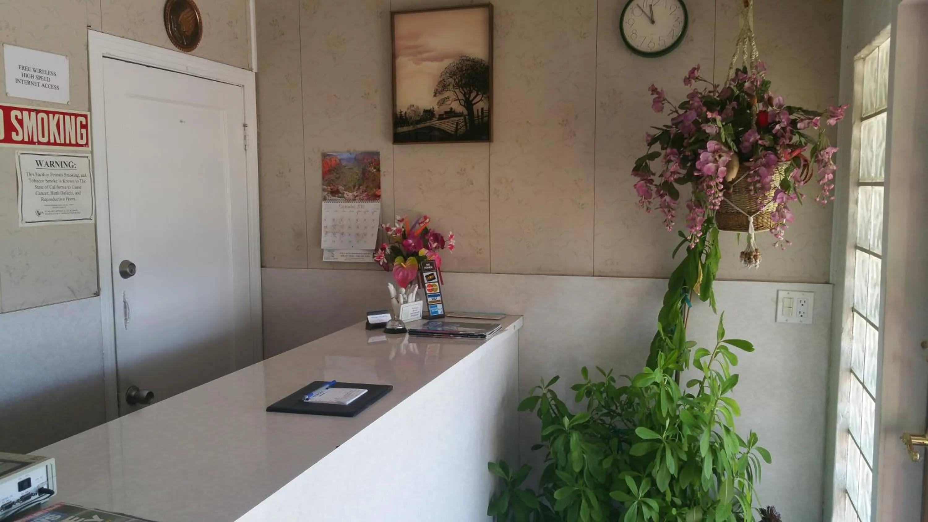 Lobby or reception in San Joaquin Motel