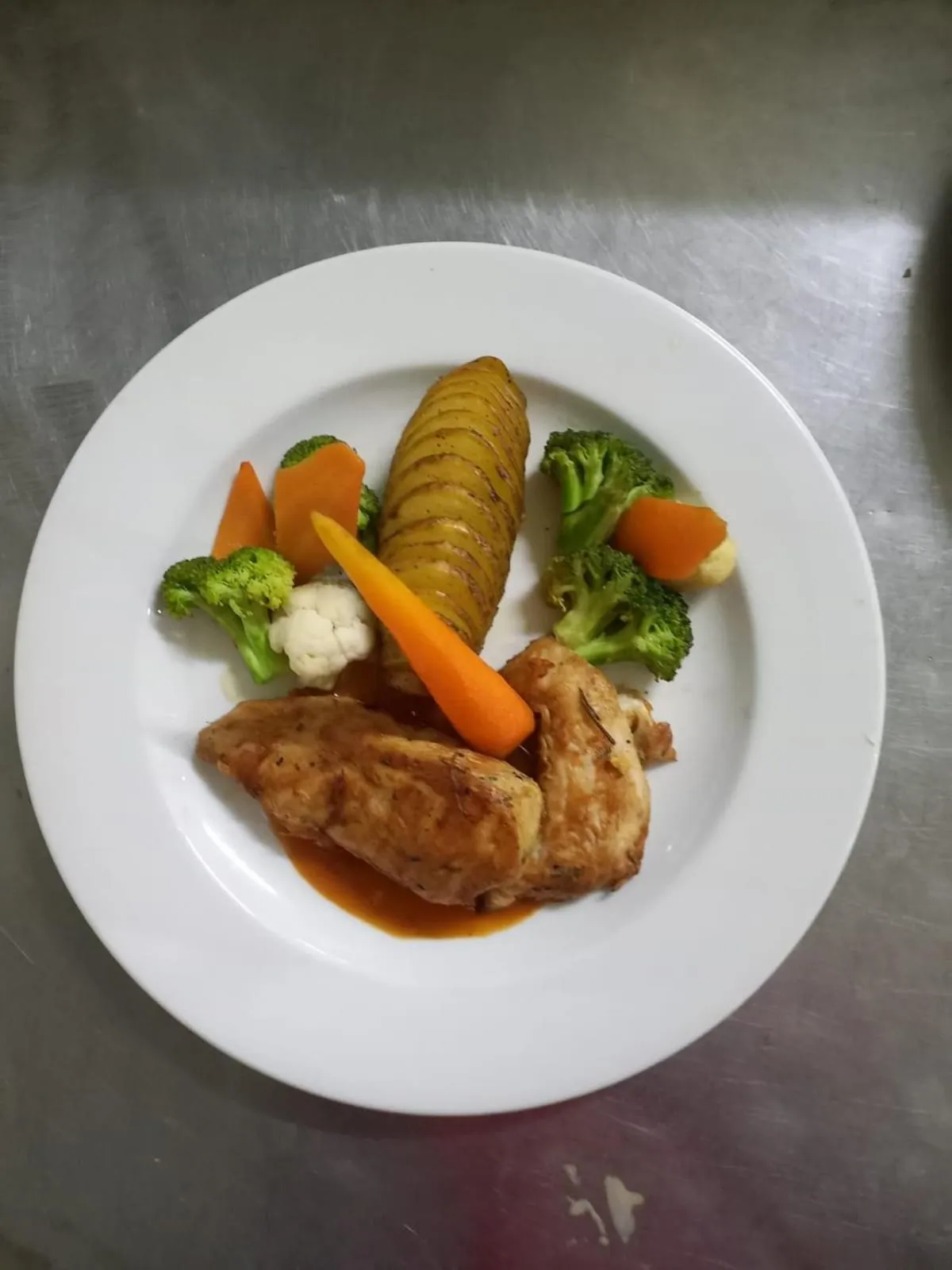 Restaurant/places to eat in Golf Hotel Kakamega