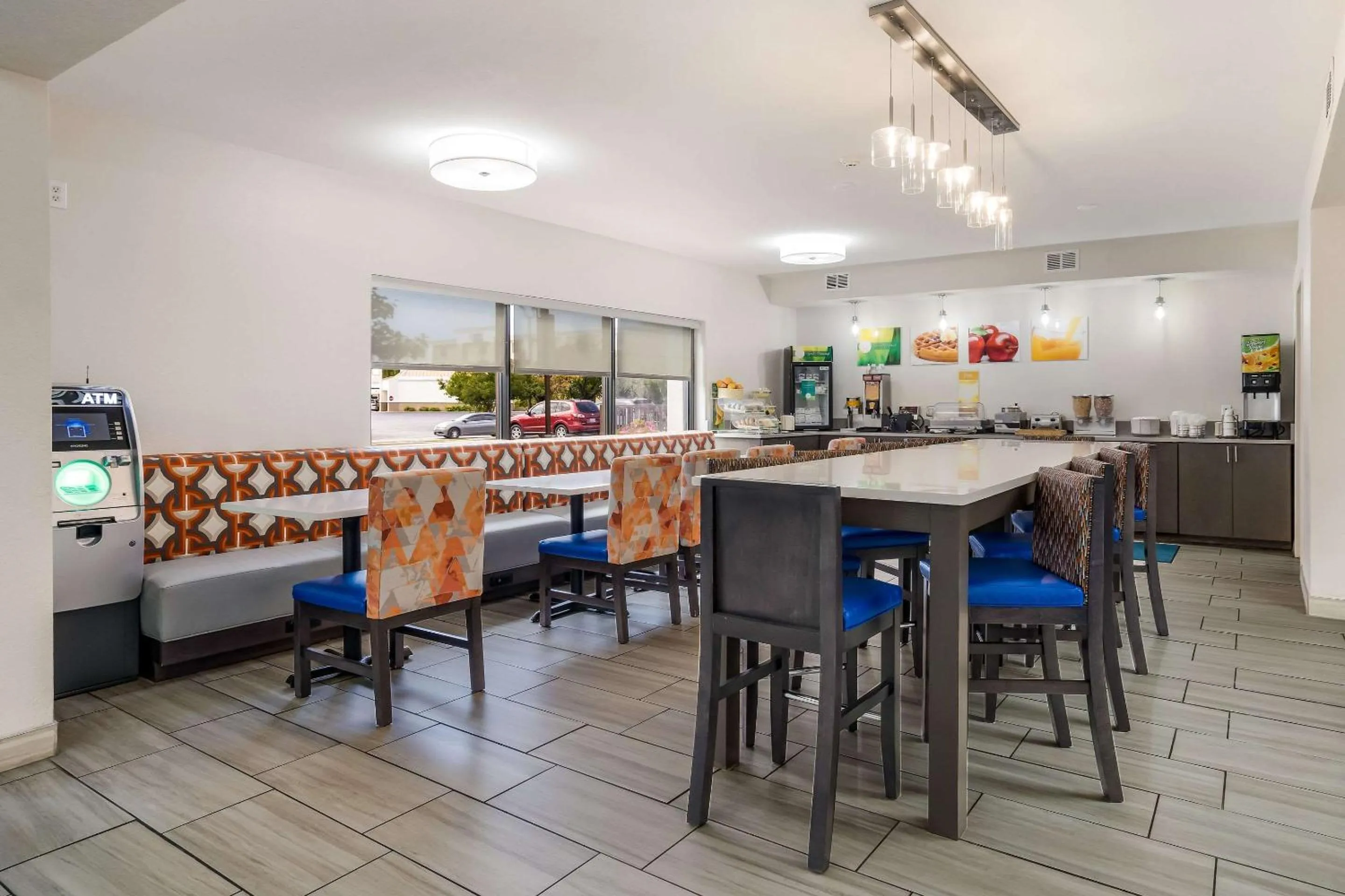 Breakfast in Quality Inn Jacksonville near Camp Lejeune