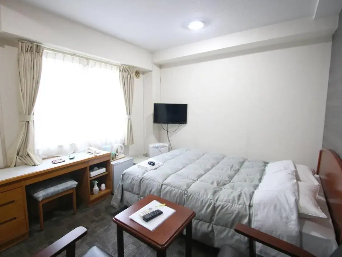 Double Room with Shared Bathroom in Itoen Hotel Inatori Double Room with Shared Bathroom in Itoen Hotel Inatori