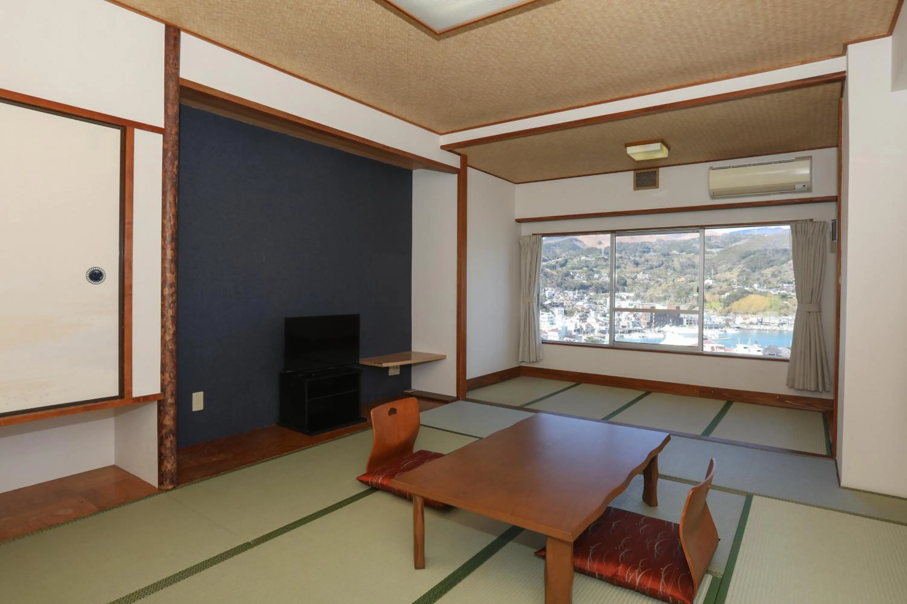 Bedroom in Itoen Hotel Inatori