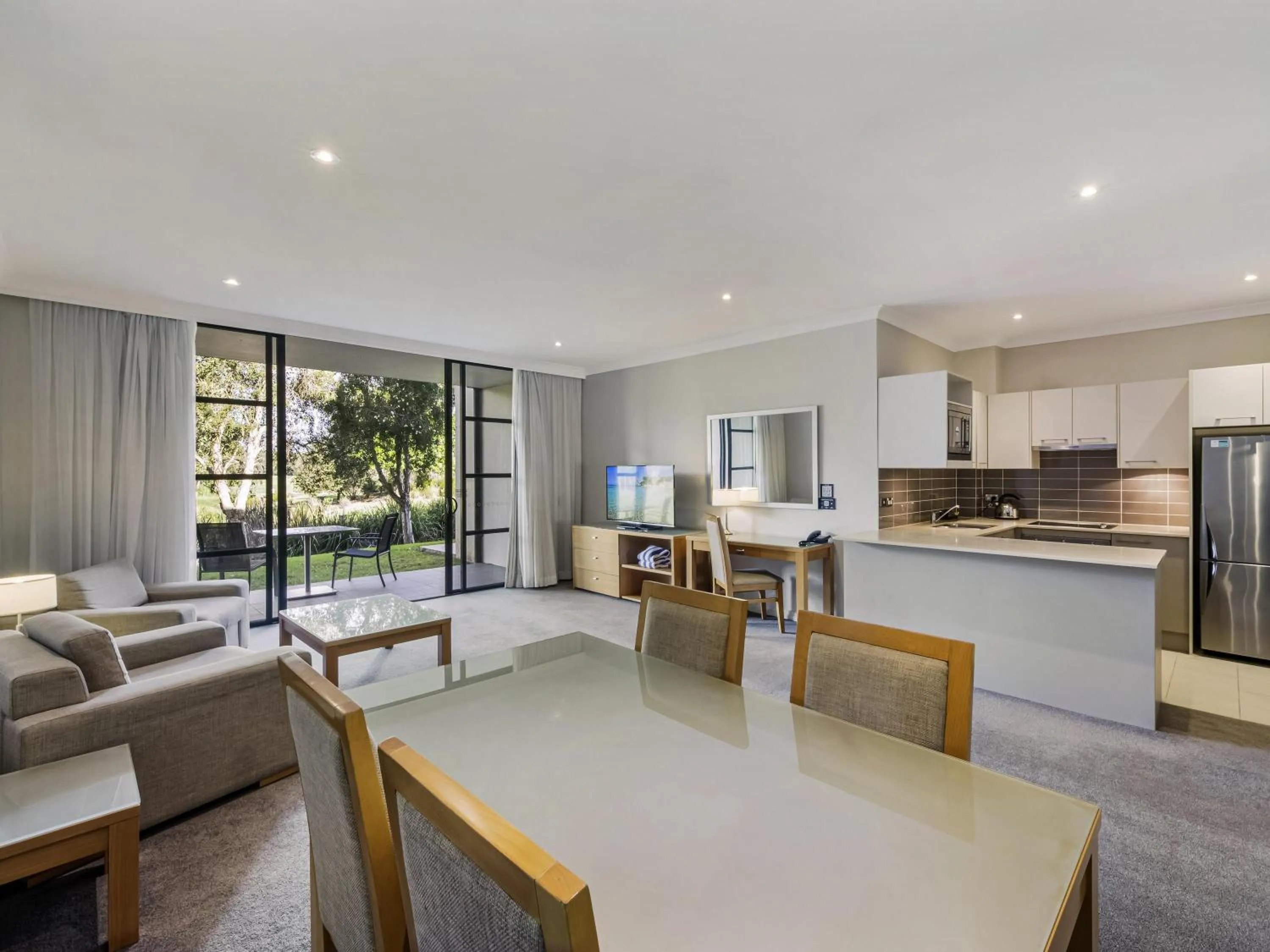 Bedroom in Mercure Kooindah Waters Central Coast