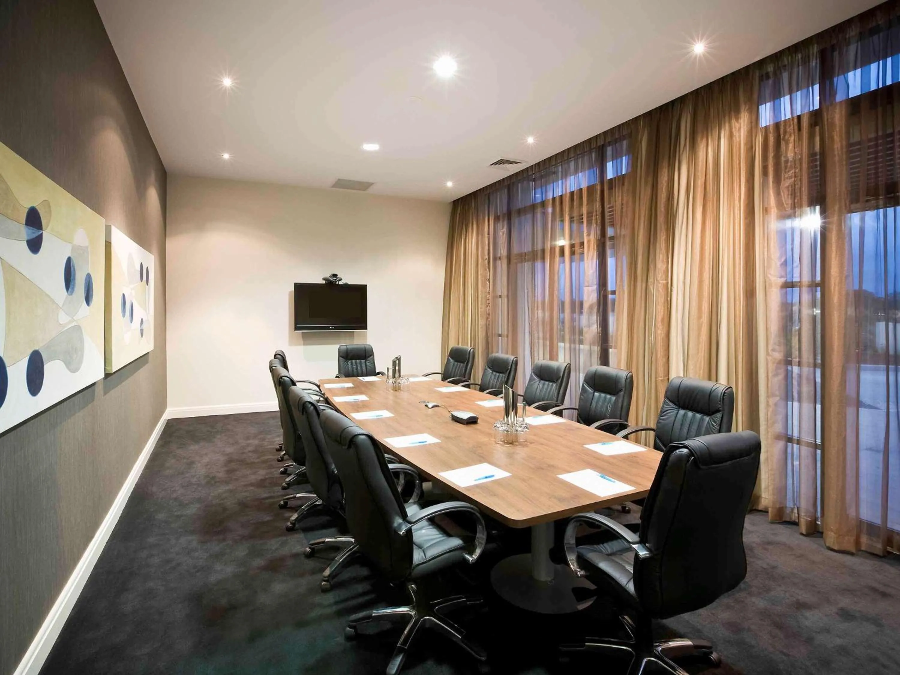 On site in Mercure Kooindah Waters Central Coast