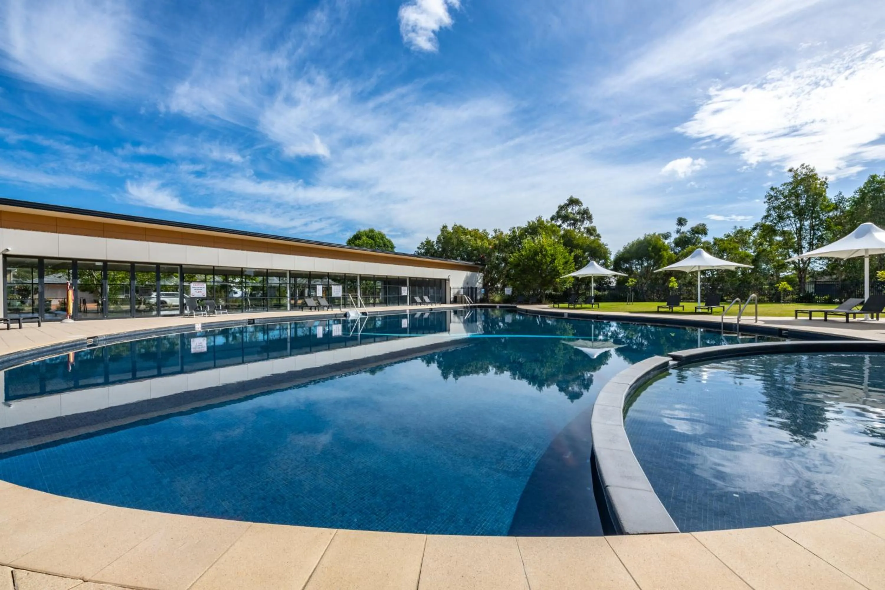 Swimming pool in Mercure Kooindah Waters Central Coast
