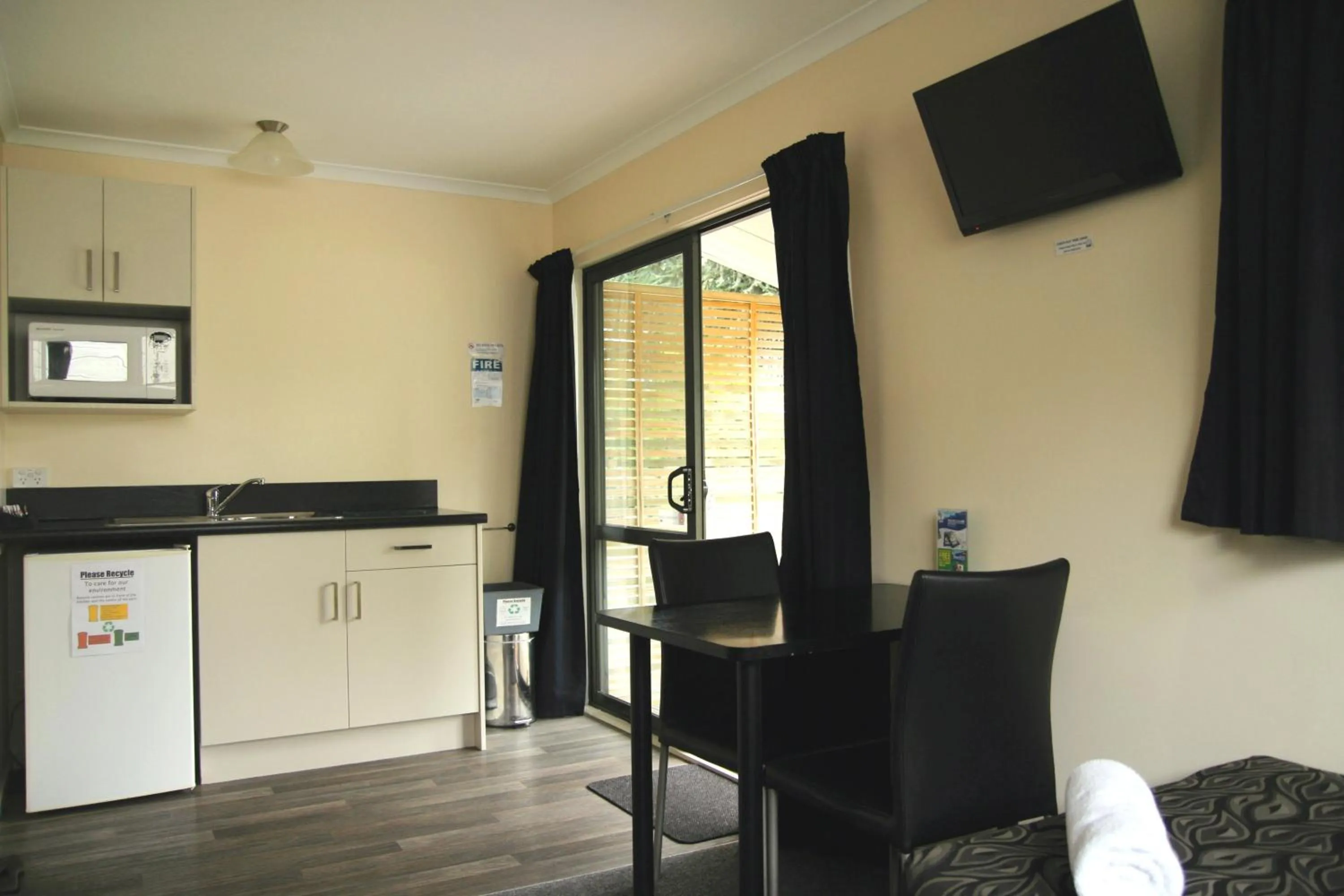 Kitchen or kitchenette in Geraldine TOP 10 Holiday Park