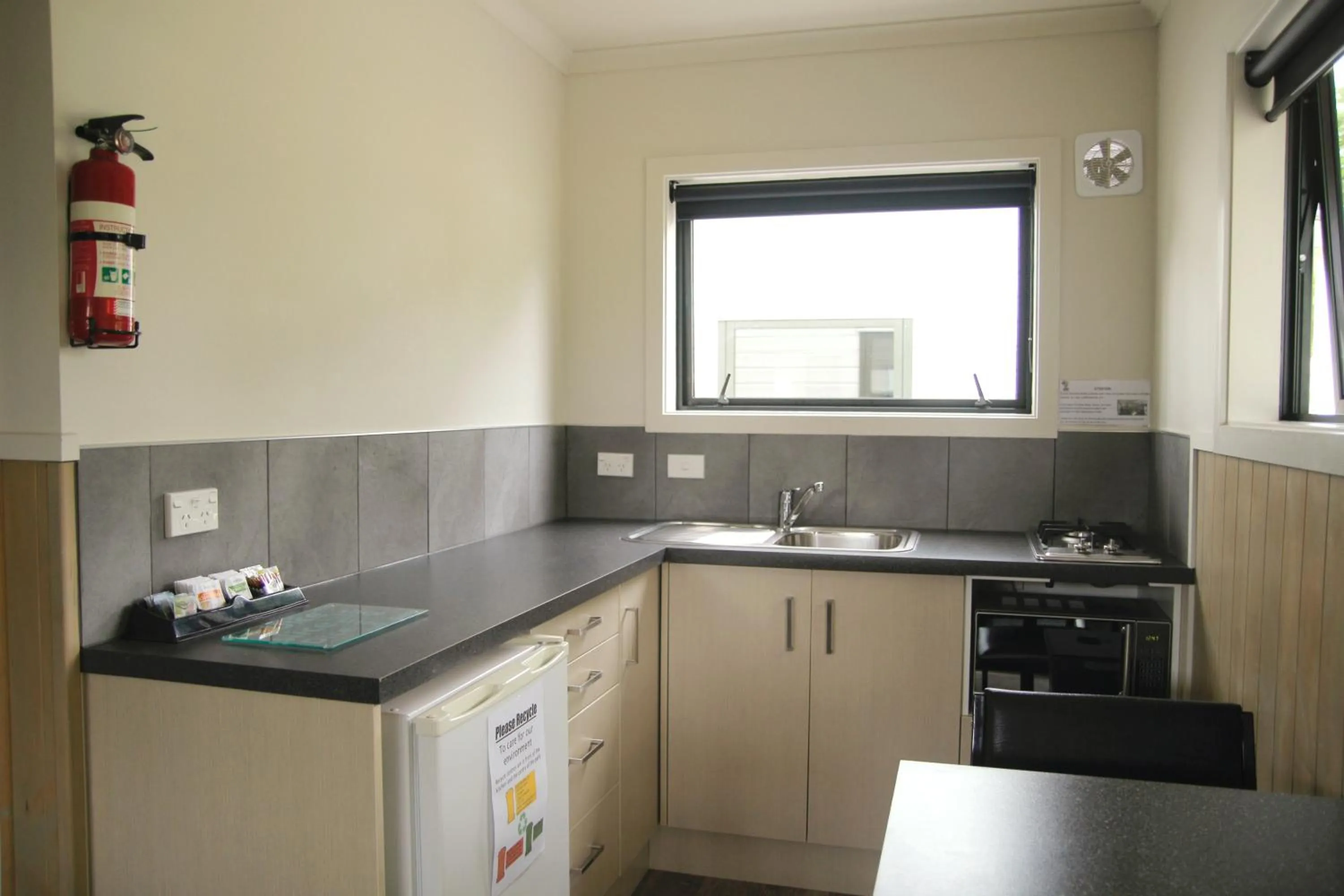 Kitchen or kitchenette in Geraldine TOP 10 Holiday Park