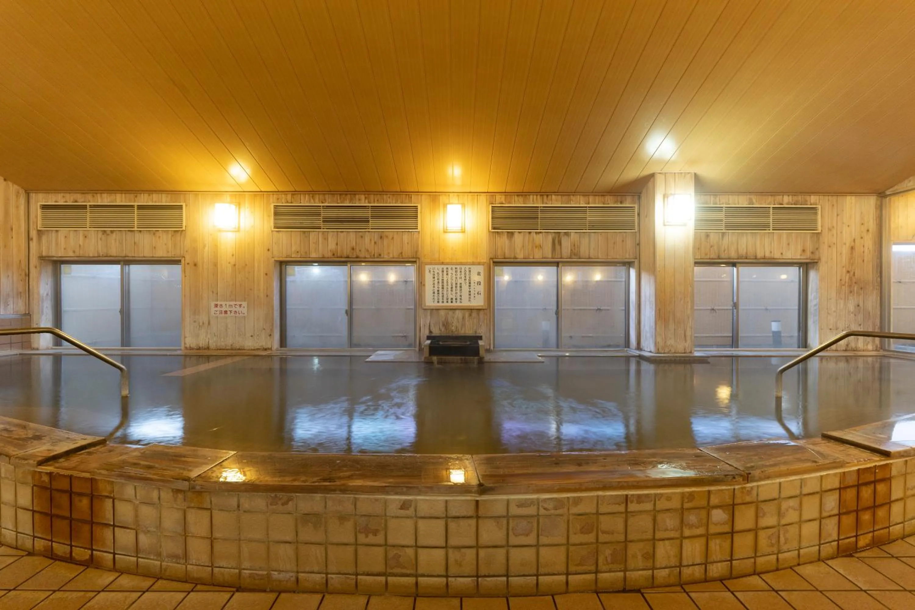 Hot Spring Bath in Hotel Monzennoyu