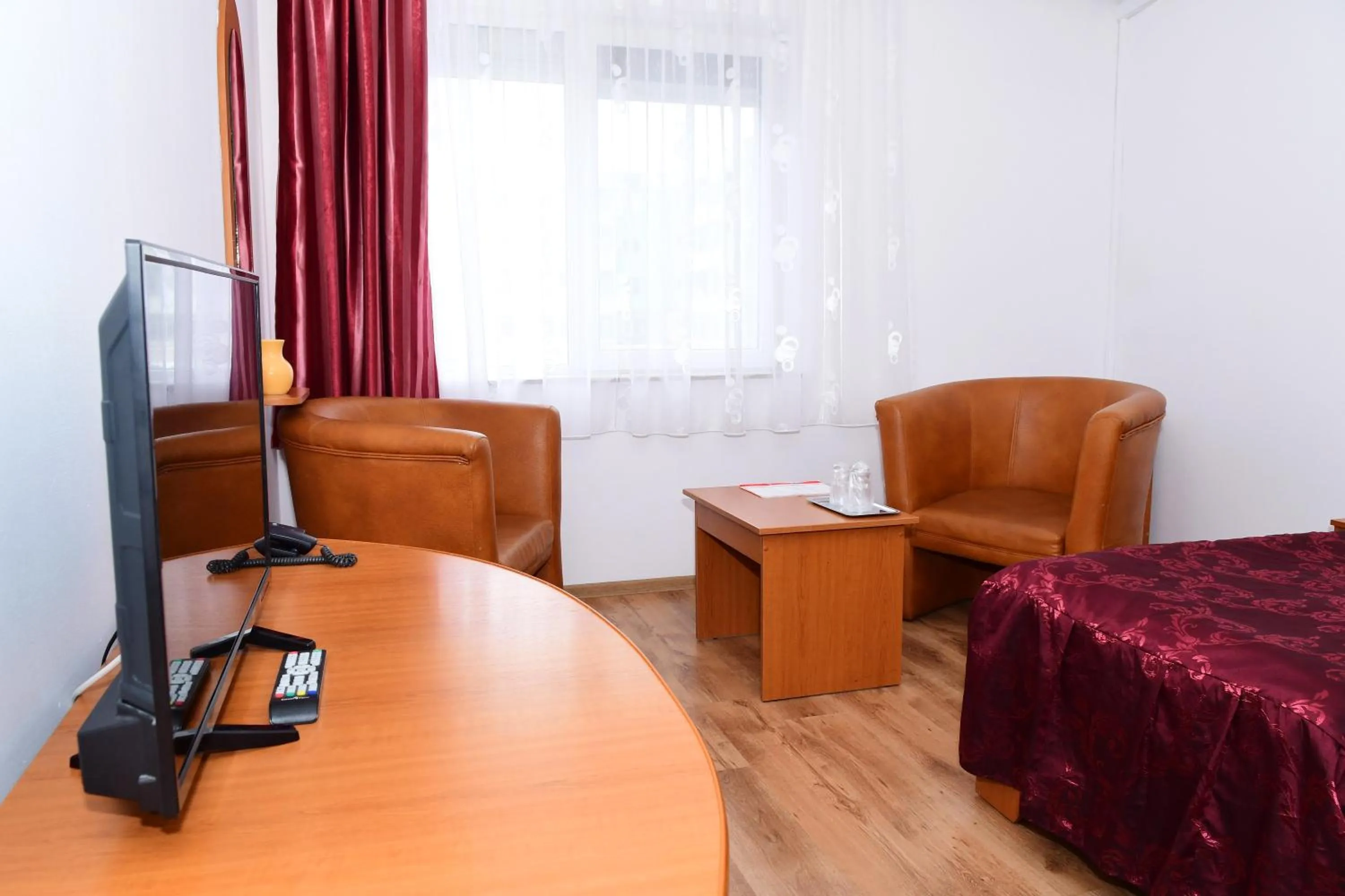 Photo of the whole room in Hotel Select