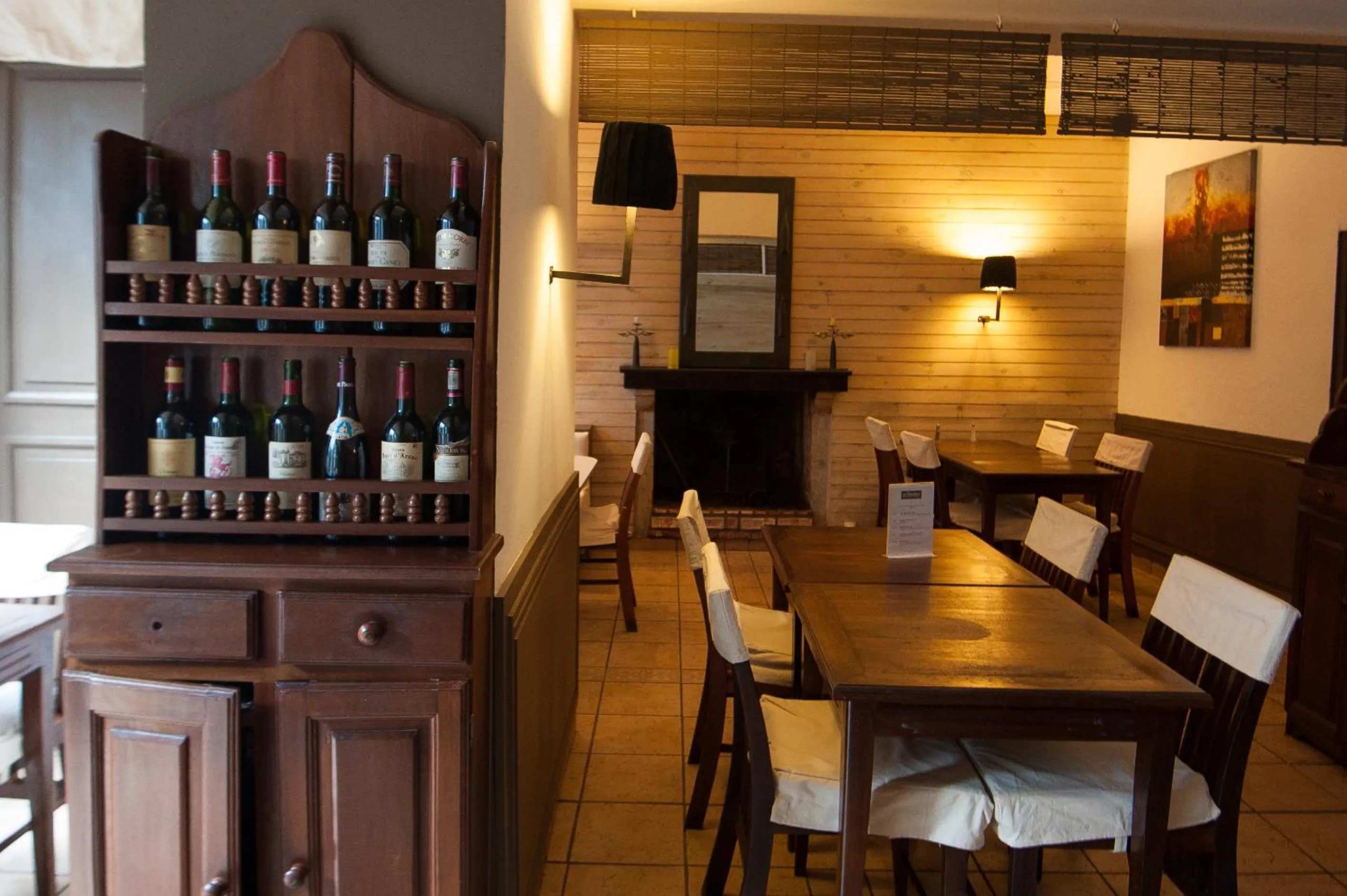 Dining area in Hôtel Restaurant La Ribaudière