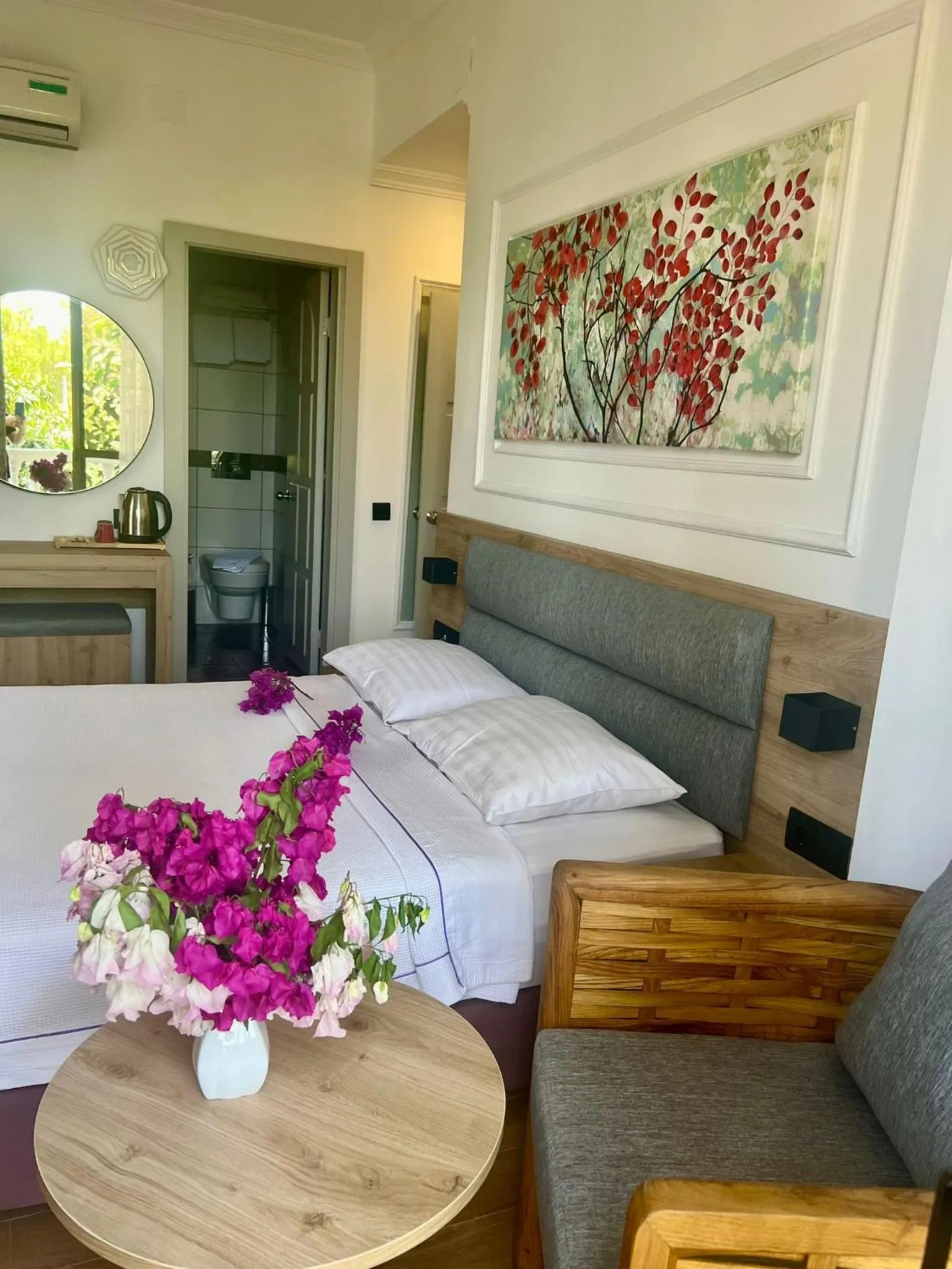 Bedroom, Bed in Carikci Hotel