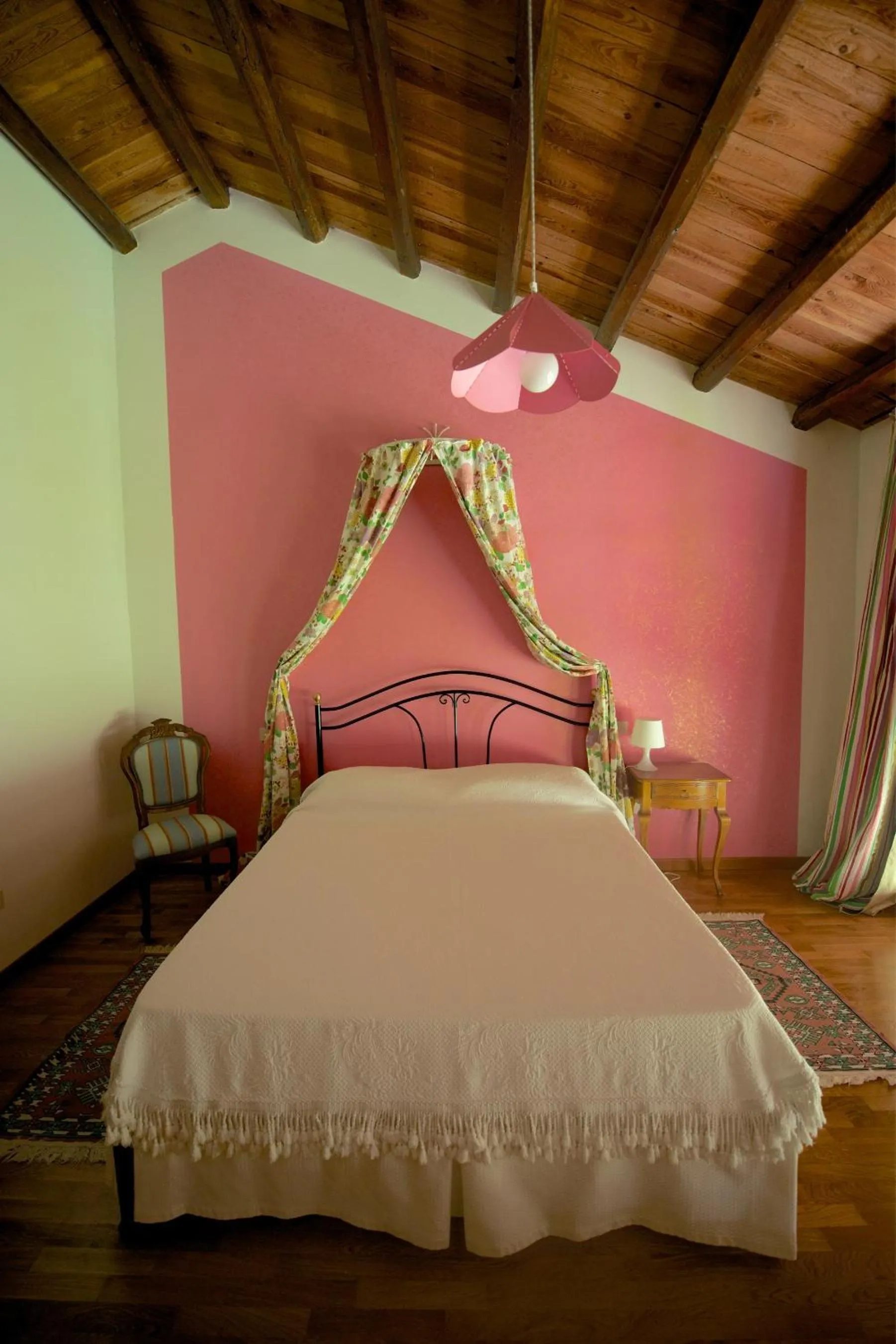 Photo of the whole room in Agrimargherita