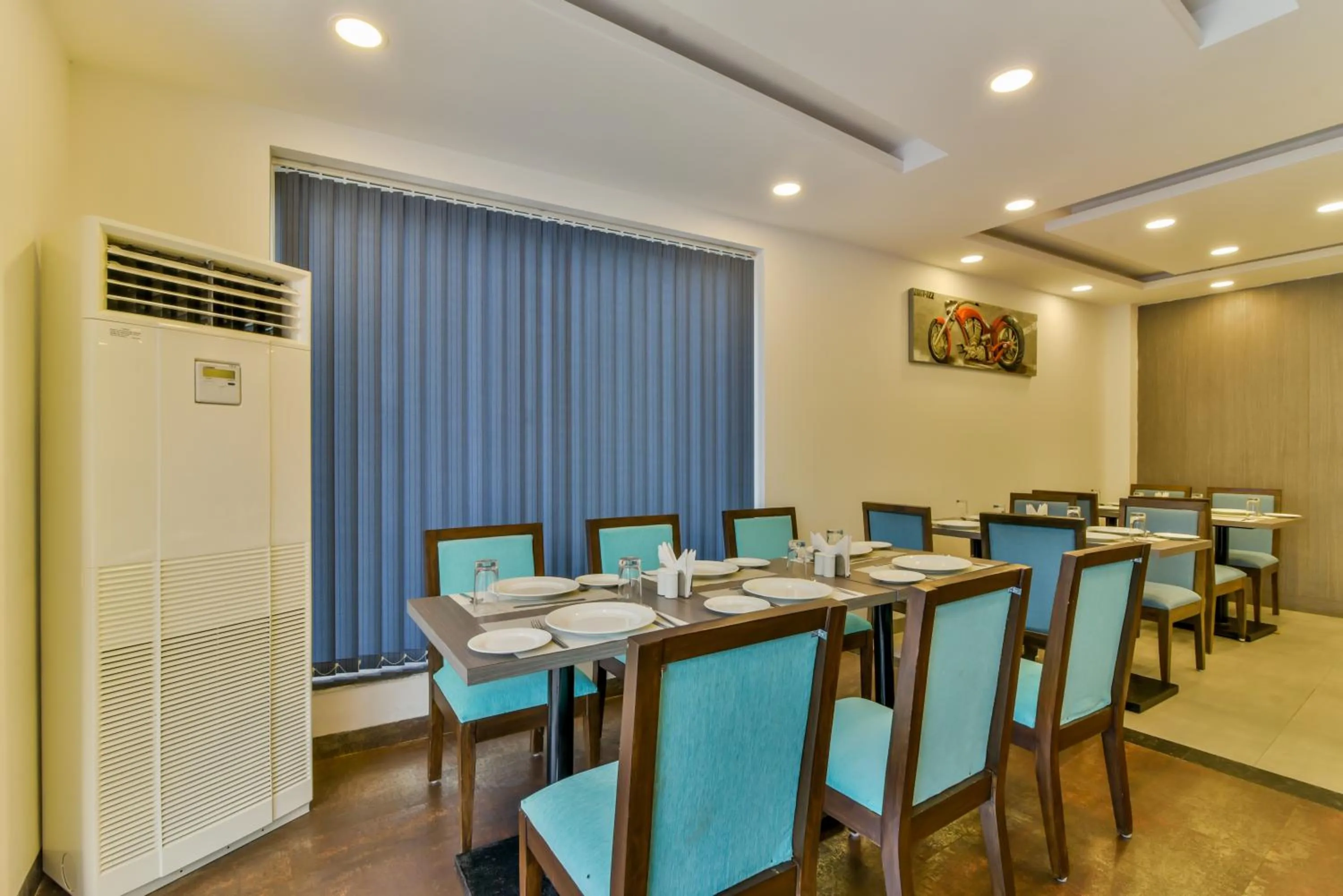 Restaurant/places to eat in Ramatan Resort