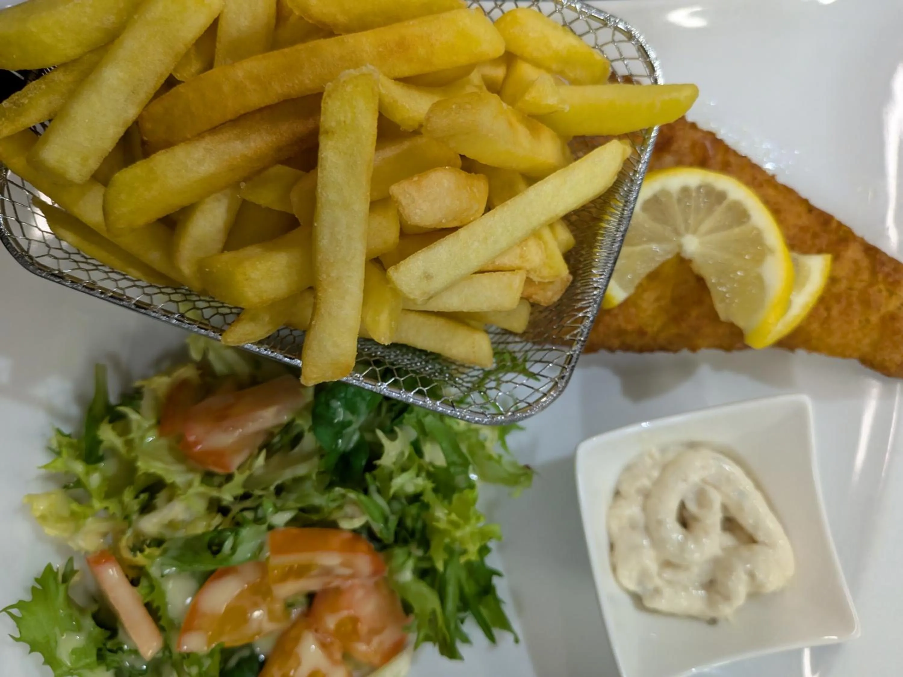 Restaurant/places to eat in KYRIAD ORANGE Centre Ville - HOTEL & RESTAURANT & BAR - La Galerie d'Art des Princes - Provence Alpes Côte d'Azur - France - Proche A7-A9 - exit21- Châteauneuf-du-Pape Avignon Bollene Nimes - 24h-24h