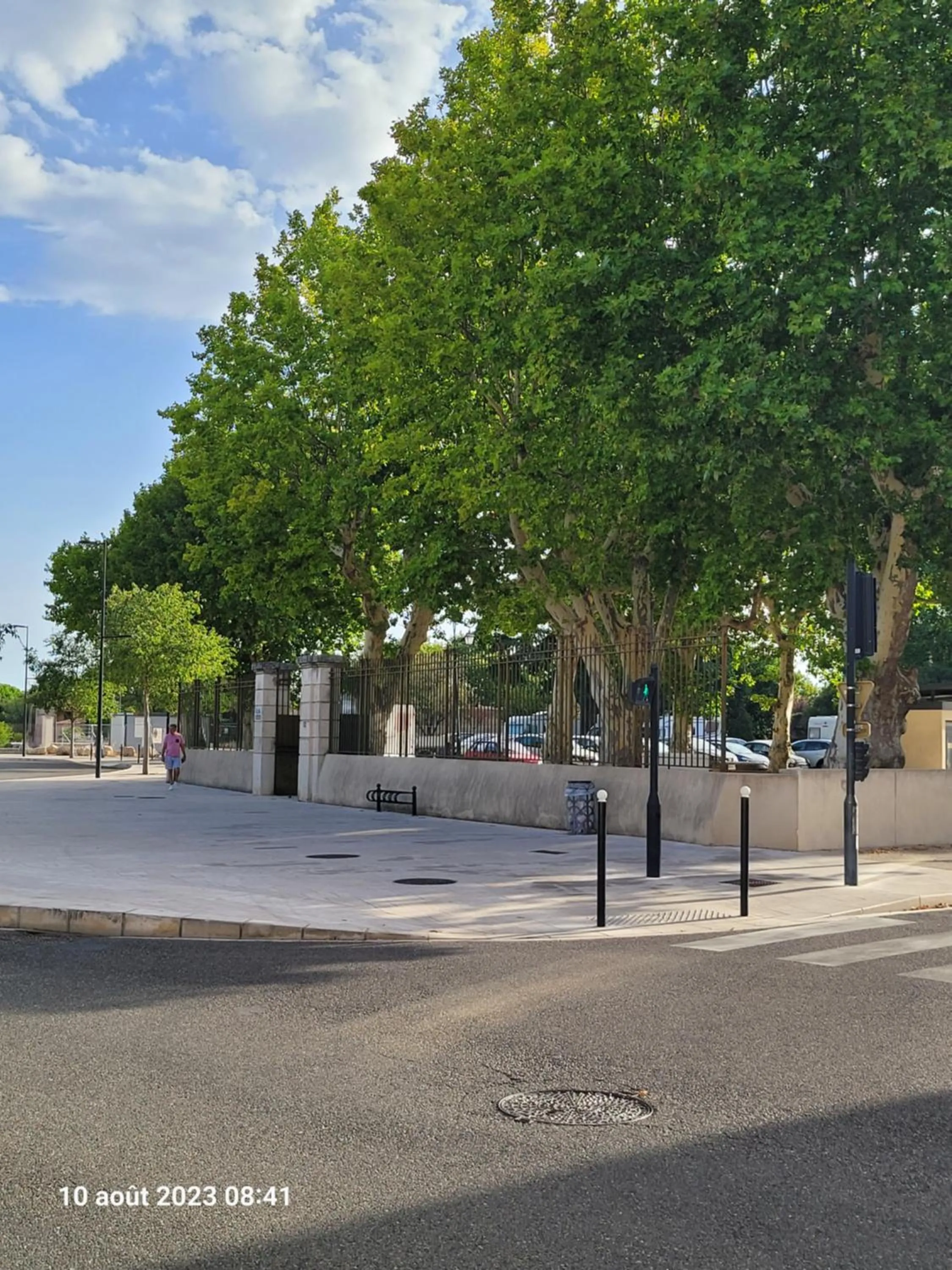 Day in KYRIAD ORANGE Centre Ville - HOTEL & RESTAURANT & BAR - La Galerie d'Art des Princes - Provence Alpes Côte d'Azur - France - Proche A7-A9 - exit21- Châteauneuf-du-Pape Avignon Bollene Nimes - 24h-24h