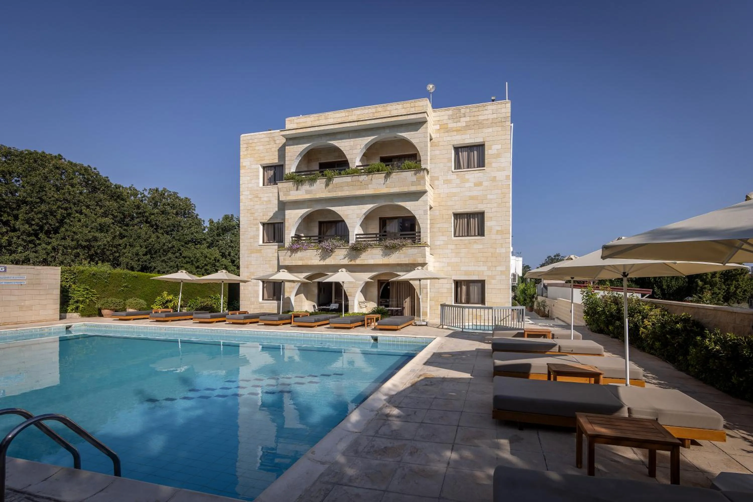 Stephanos Hotel Apartments