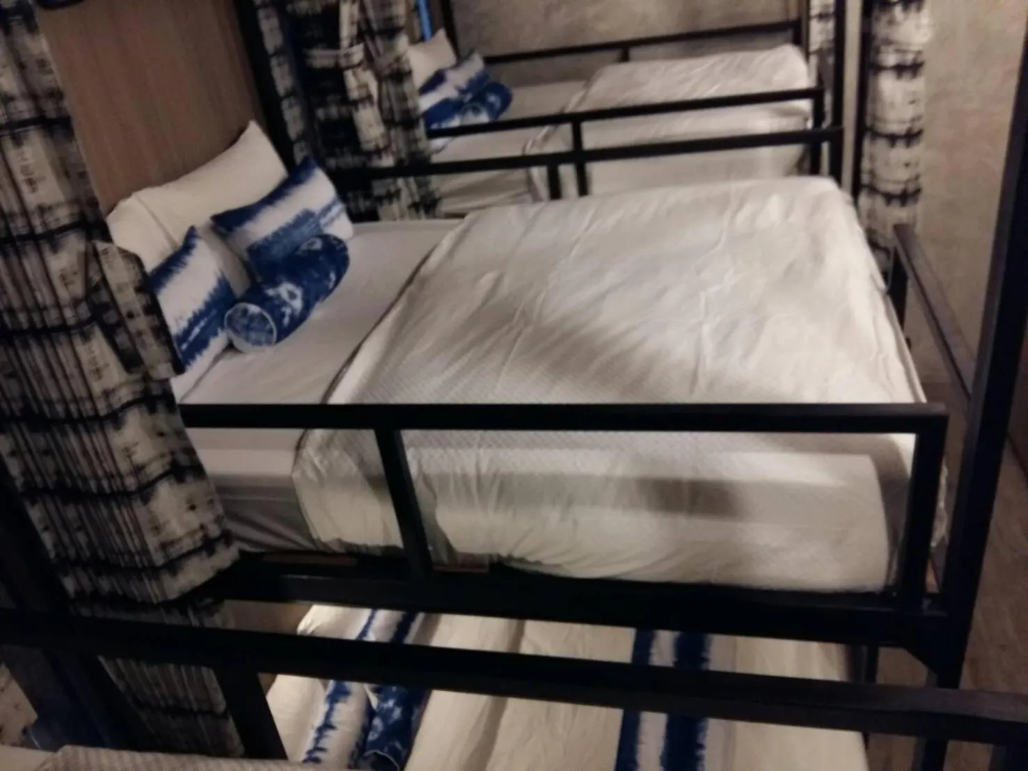 Bed in The Chic Lipe