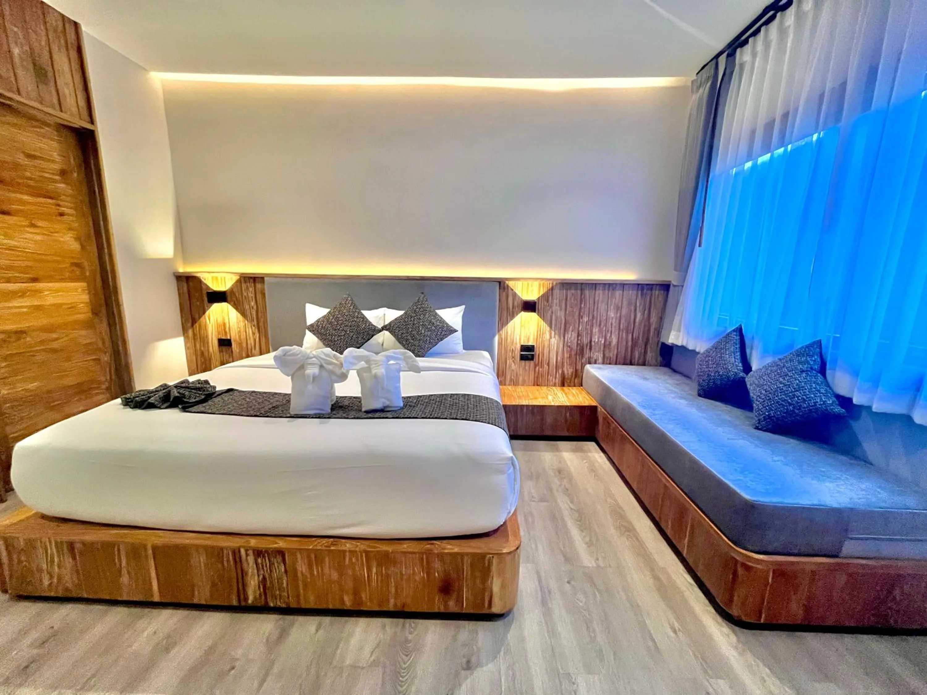 Bed in The Chic Lipe