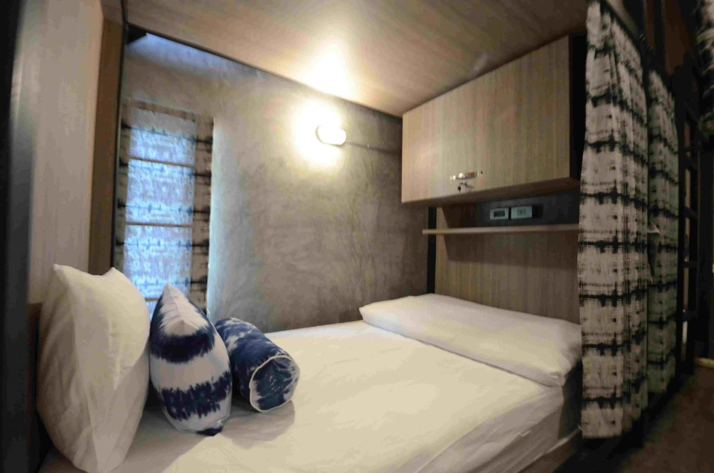 Bed in The Chic Lipe