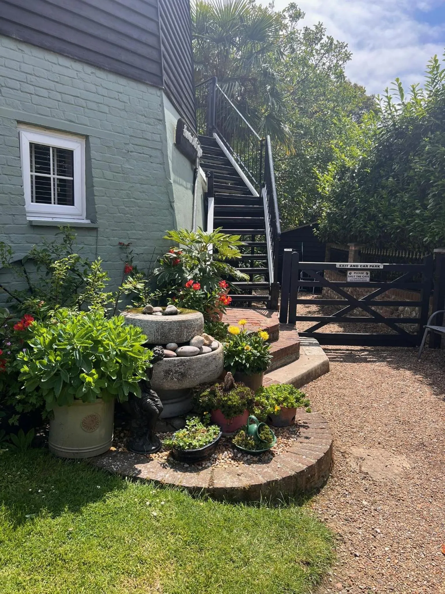 Garden view in Hunston Mill Self Catering Dog Stay For Free