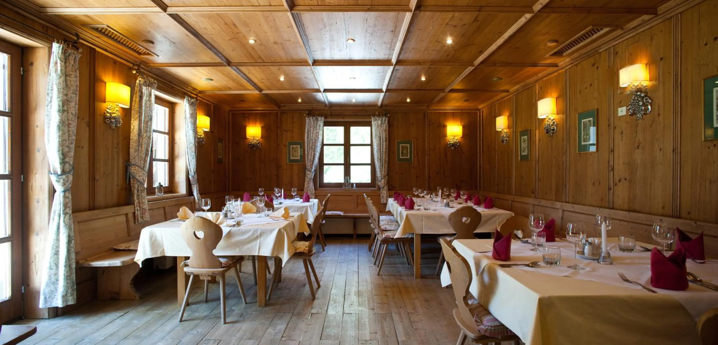 Restaurant/places to eat in Hotel Plesnik Logar Valley